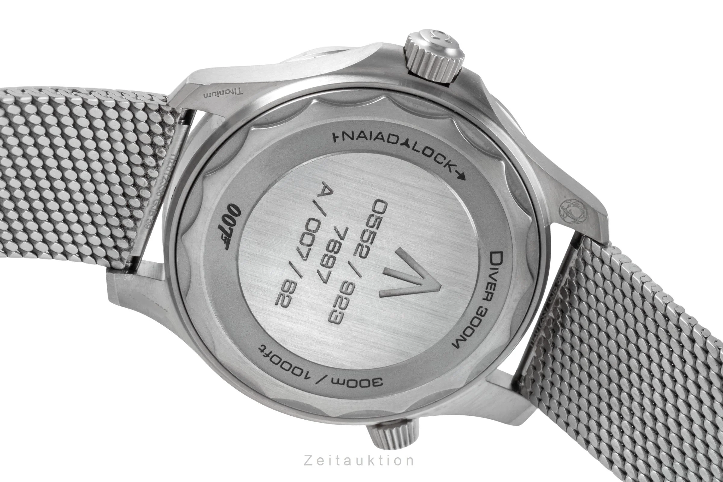 Omega Seamaster titanium automatic men's watch 210.90.42.20.01.001 LP: 10900EUR  [2505998] - Image 13