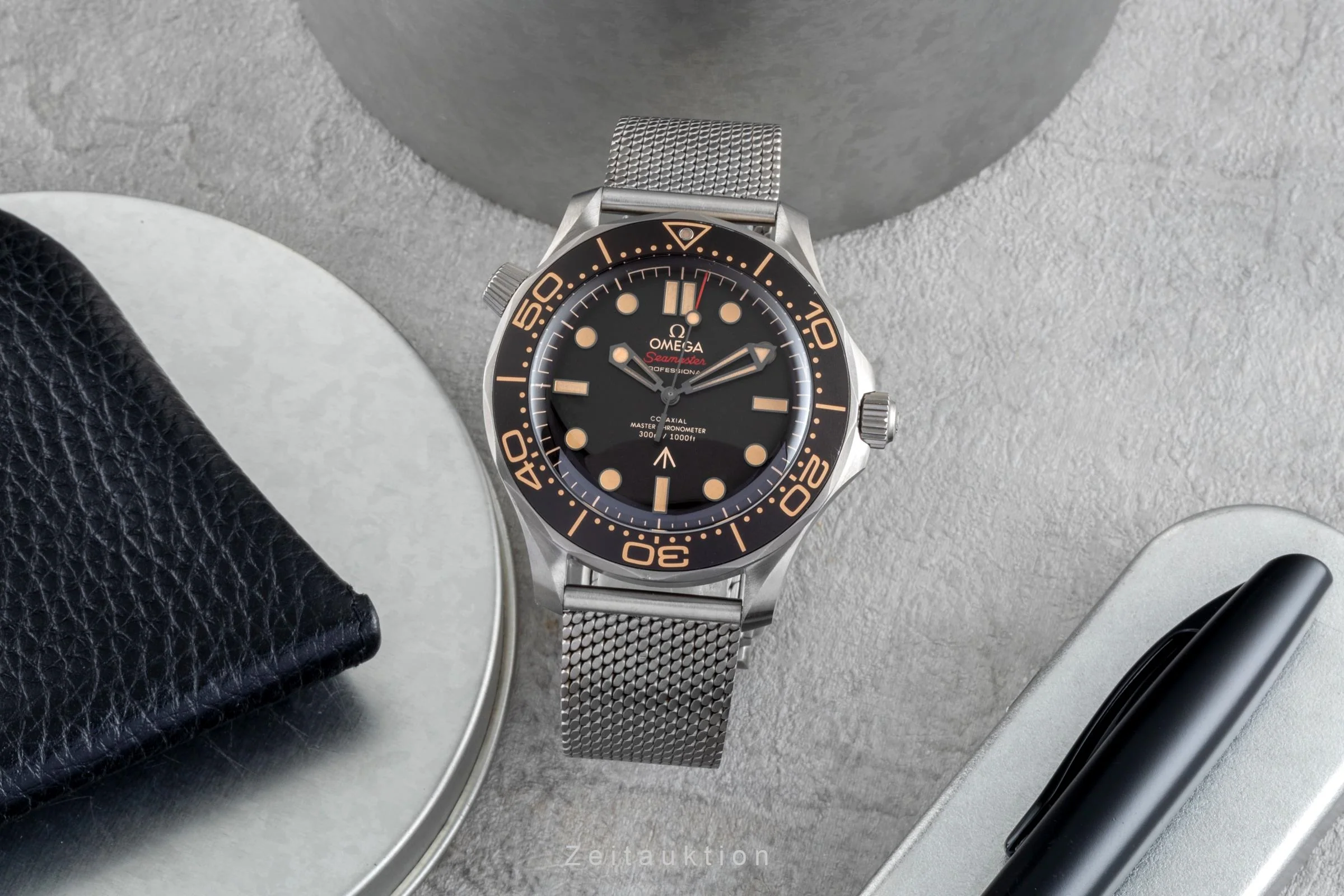 Omega Seamaster titanium automatic men's watch 210.90.42.20.01.001 LP: 10900EUR  [2507055] - Image 4