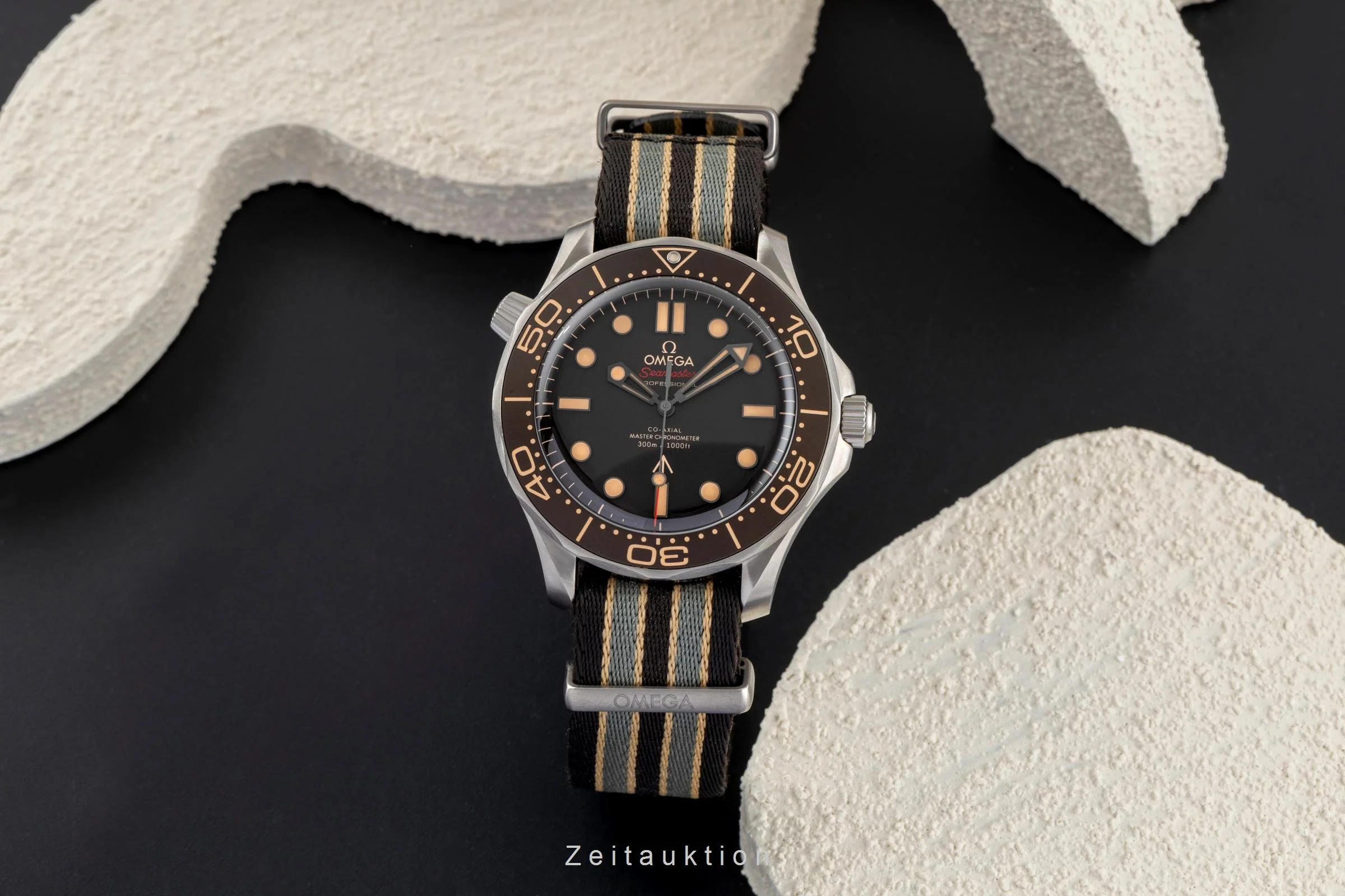 Omega Seamaster titanium automatic men's watch 210.92.42.20.01.001 LP: 9700EUR  [2504450] - Image 4
