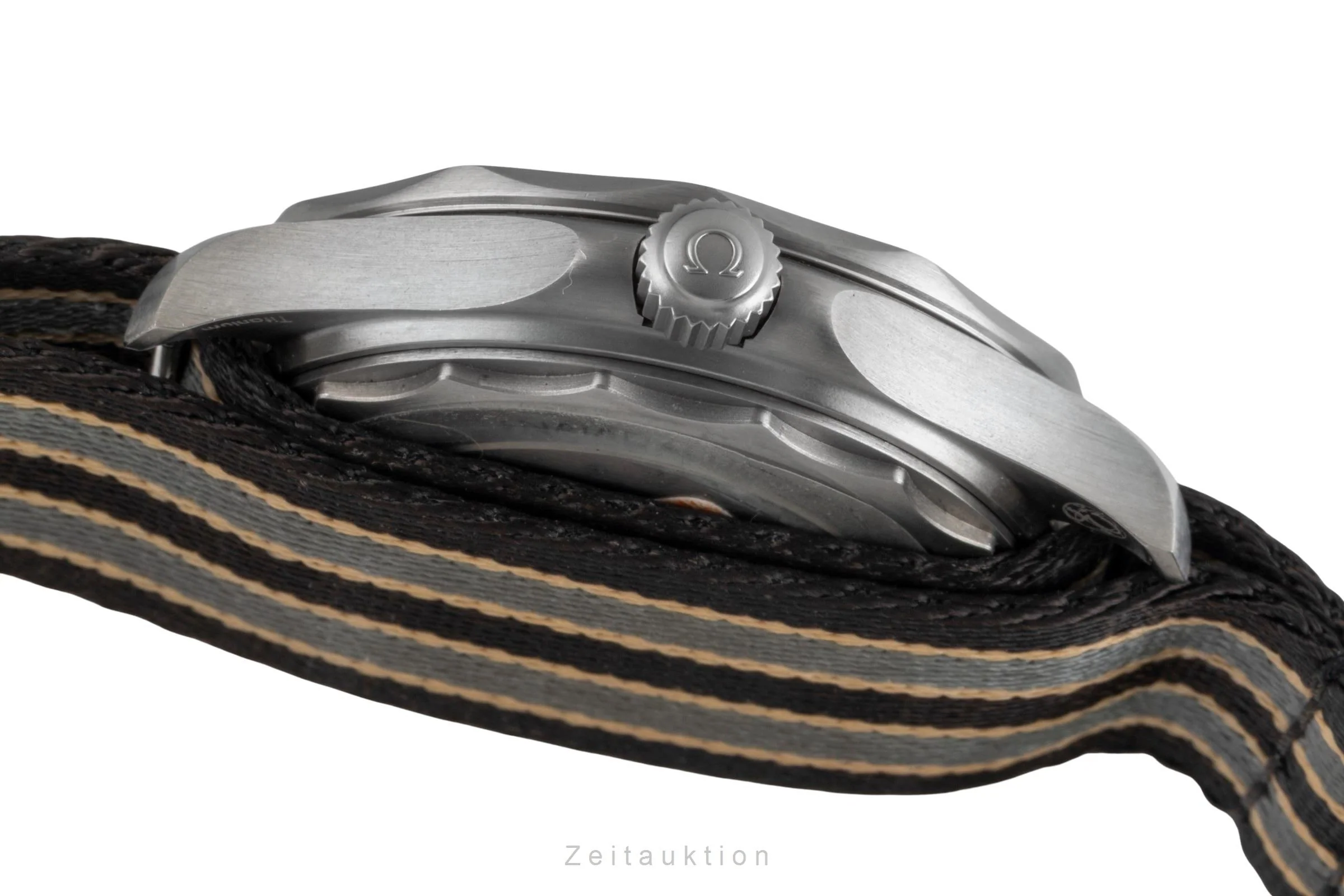 Omega Seamaster titanium automatic men's watch 210.92.42.20.01.001 LP: 9700EUR  [2506718] - Image 12