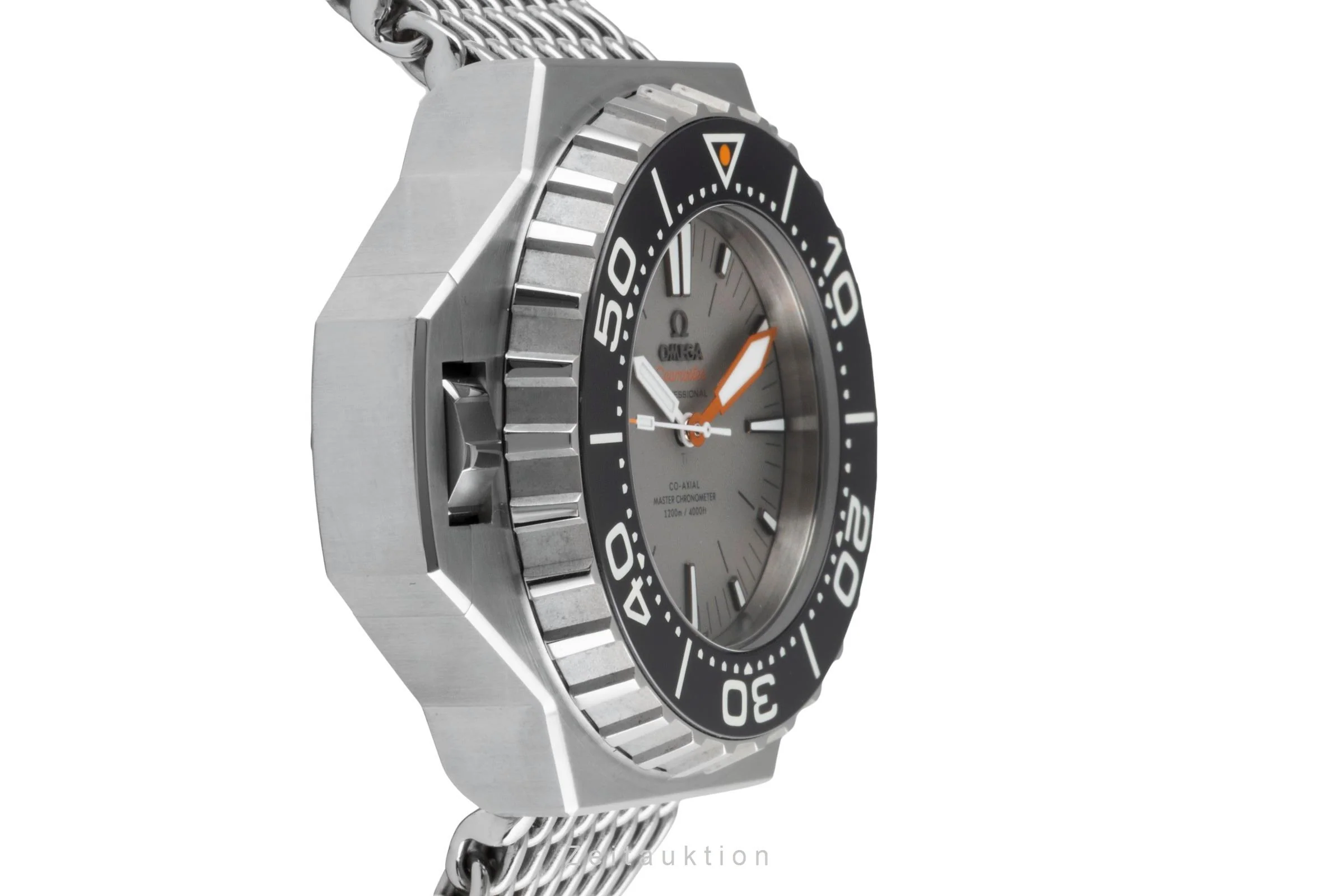 Omega Seamaster titanium automatic men's watch 227.90.55.21.99.001  [2600049] - Image 8