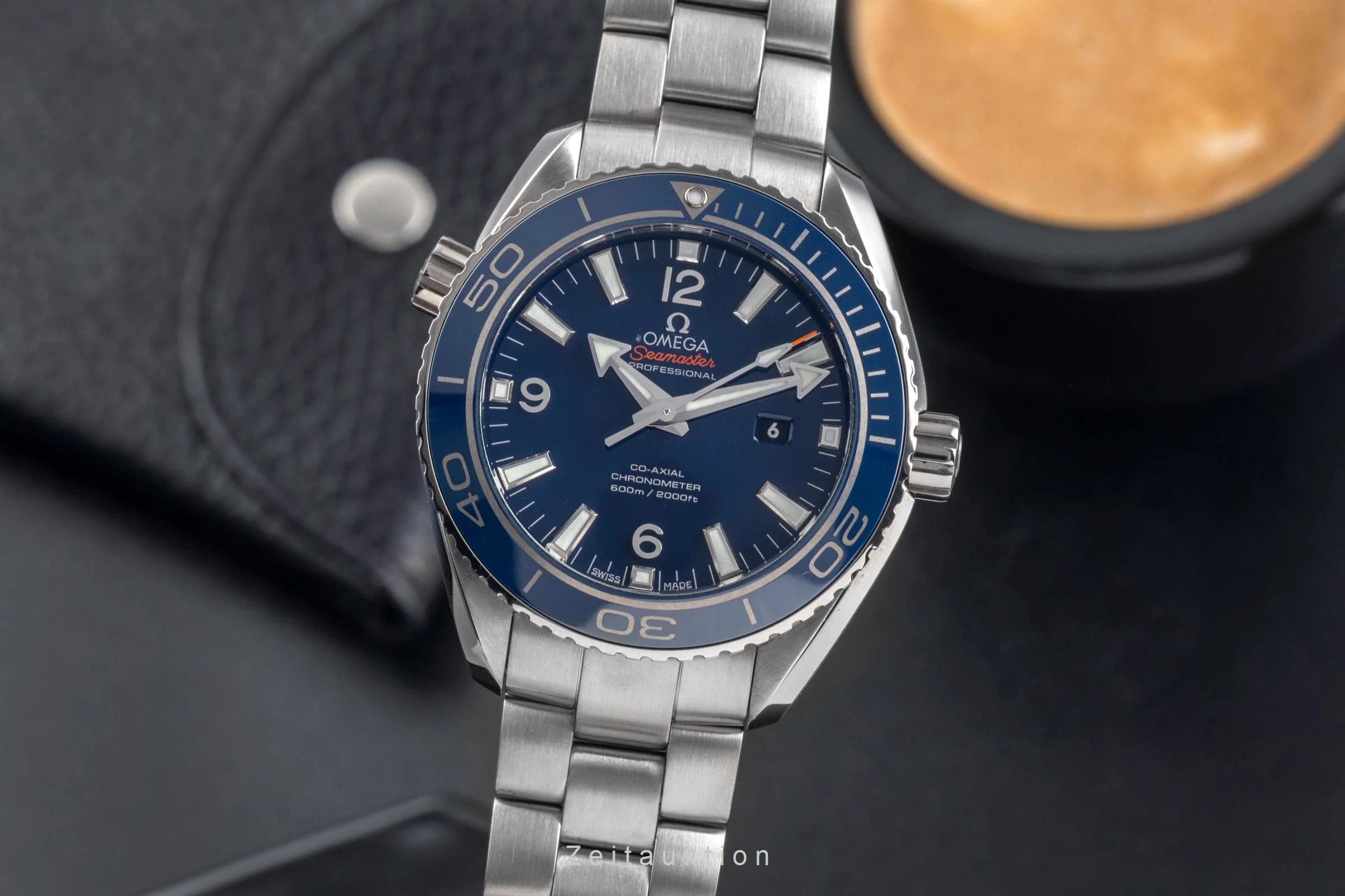 Omega Seamaster titanium automatic men's watch 232.90.38.20.03.001  [2503682] - Image 2