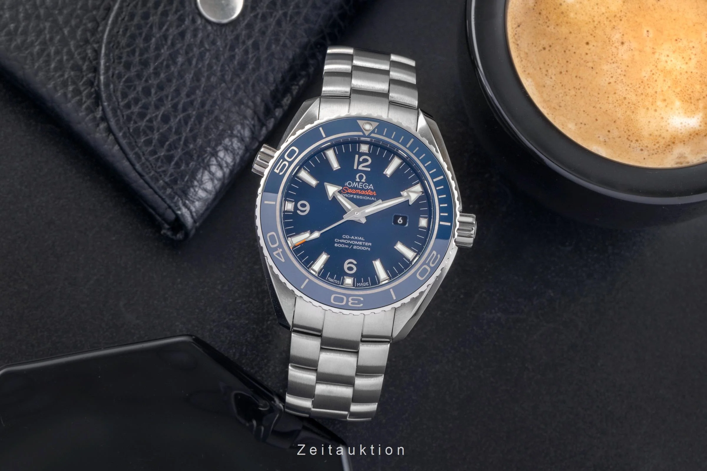 Omega Seamaster titanium automatic men's watch 232.90.38.20.03.001  [2503682] - Image 4