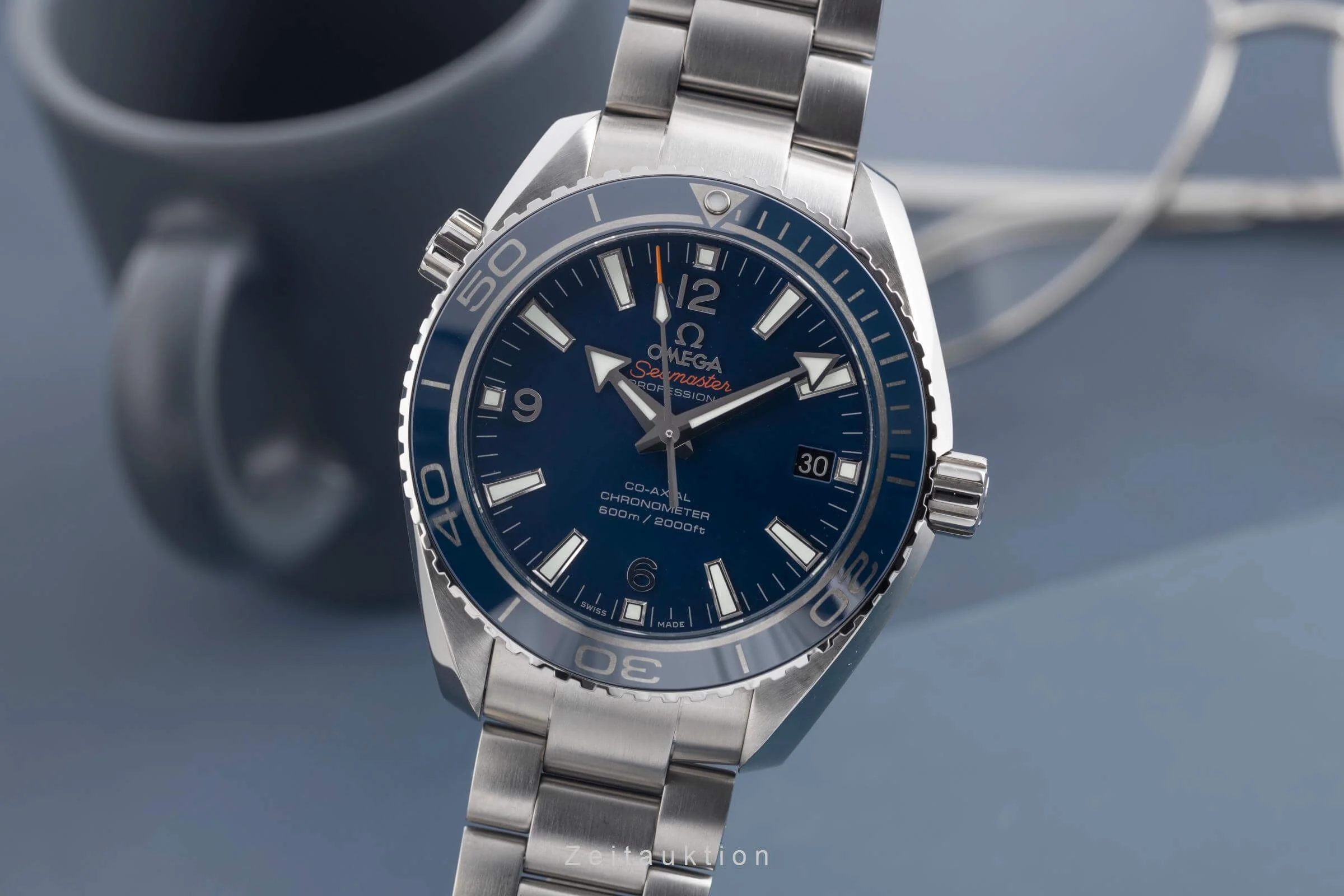 Omega Seamaster titanium automatic men's watch 232.90.42.21.03.001 LP: 10100EUR  [2502067] - Image 2
