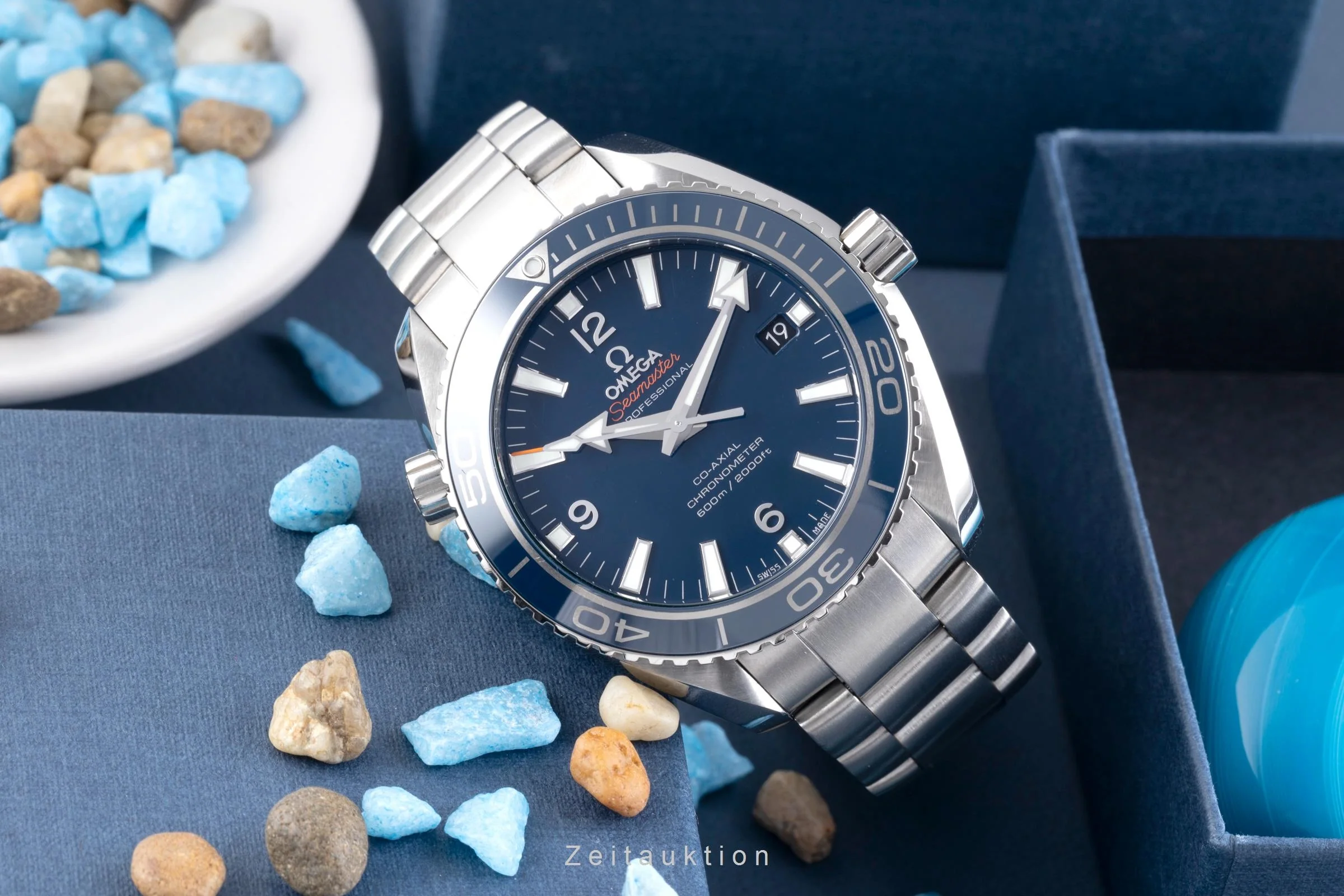Omega Seamaster titanium automatic men's watch 232.90.42.21.03.001 LP: 10100EUR  [2506987] - Image 3