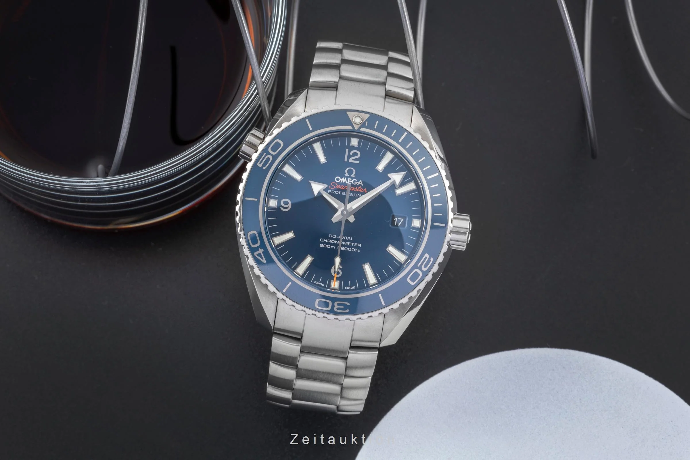 Omega Seamaster titanium automatic men's watch 232.90.46.21.03.001  [2505995] - Image 4