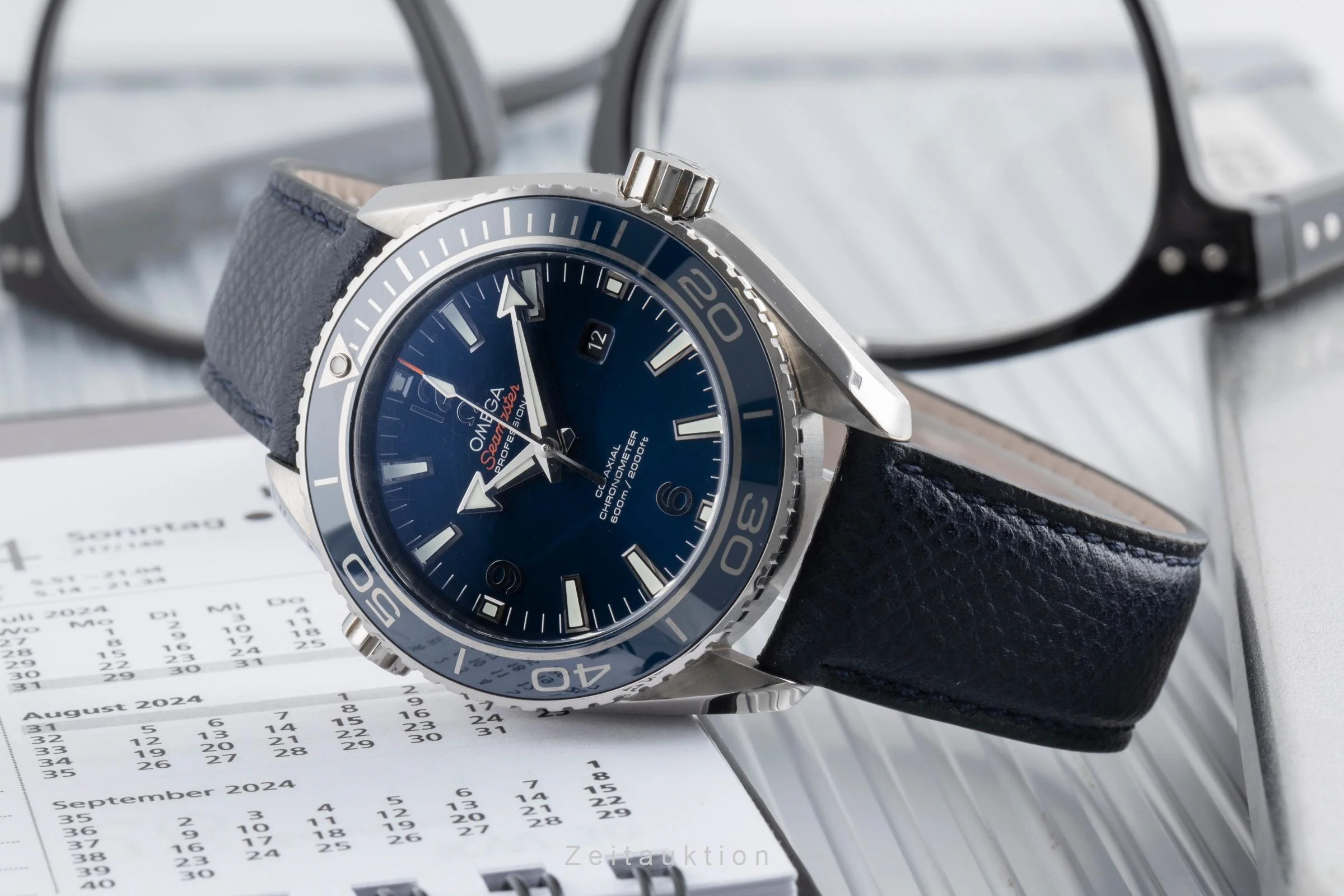 Omega Seamaster titanium automatic men's watch 232.92.38.20.03.001  [2504481] - Image 3