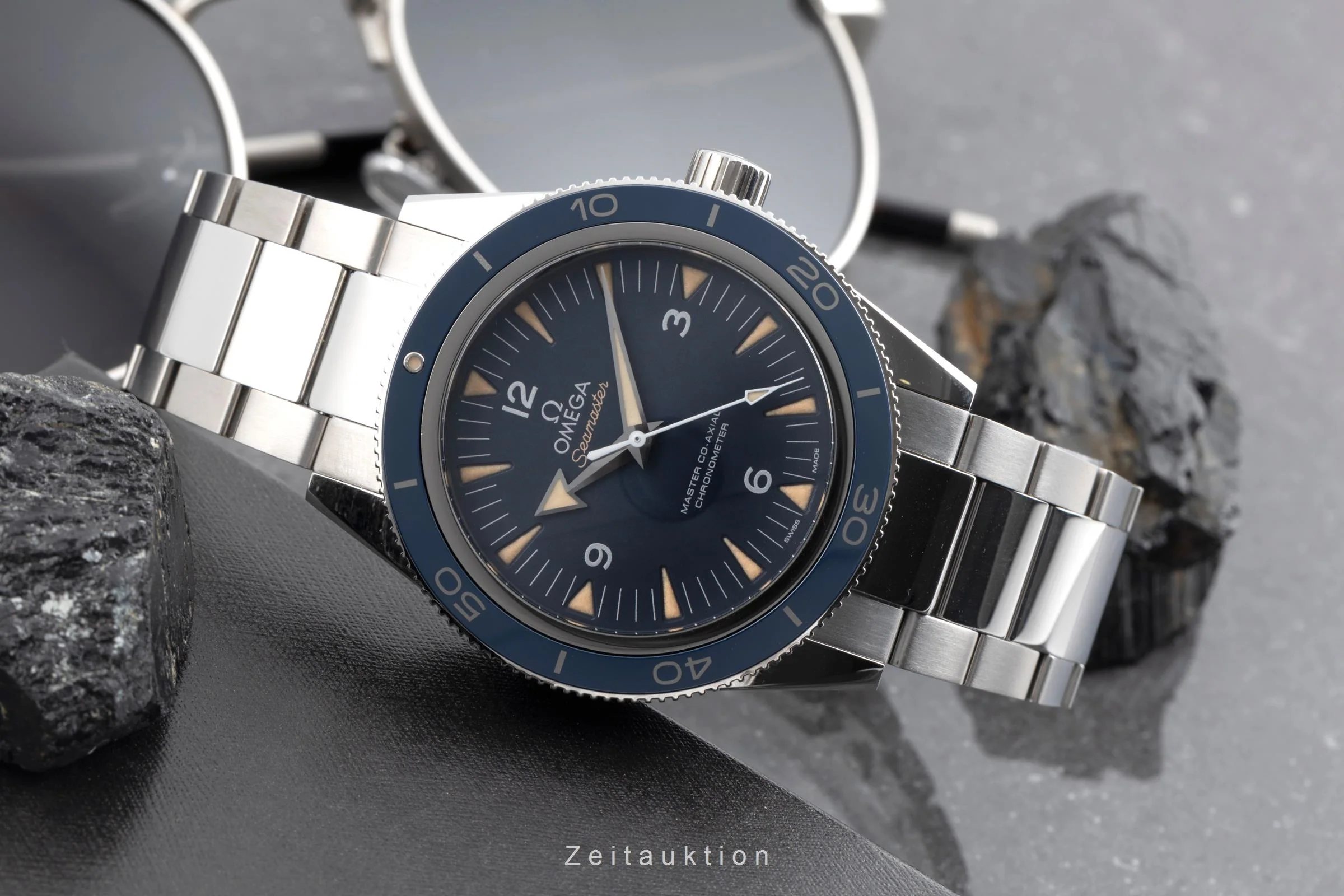 Omega Seamaster titanium automatic men's watch 233.90.41.21.03.001 LP: 7900EUR  [2505184] - Image 3
