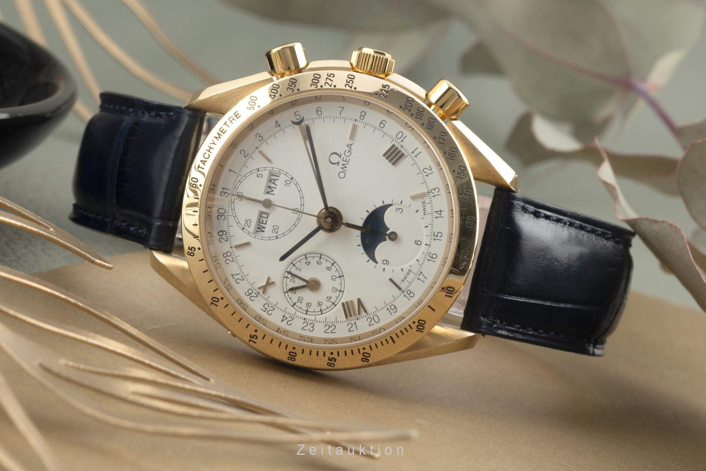 Omega Speedmaster chronograph 18 ct gold automatic men's watch 3131.20 LP: 21300EUR  [2401943] - Image 2
