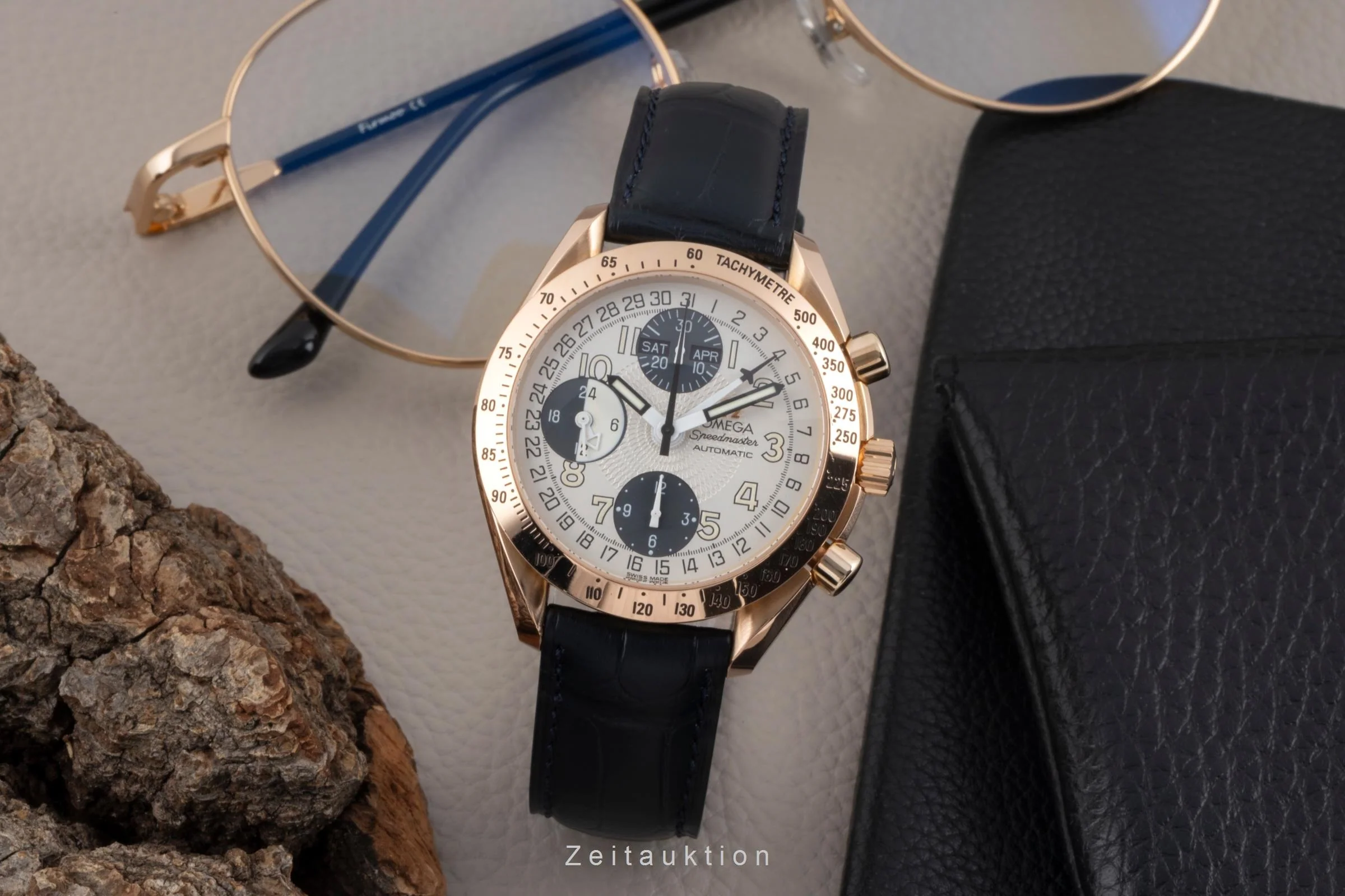 Omega Speedmaster chronograph 18 ct red gold automatic men's watch 3623.33.01  [2506969] - Image 4
