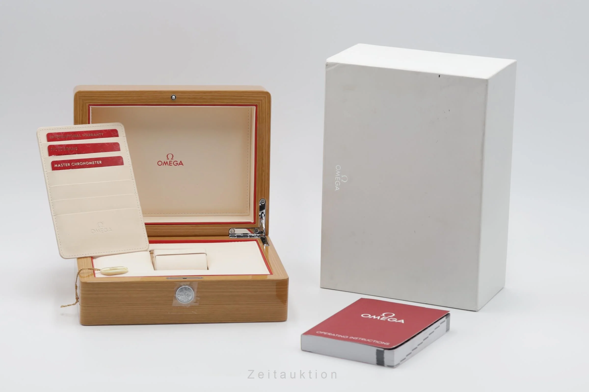 Omega Speedmaster chronograph steel automatic men's watch 304.33.44.52.01.001 LP: 12200EUR  [2502994] - Image 9