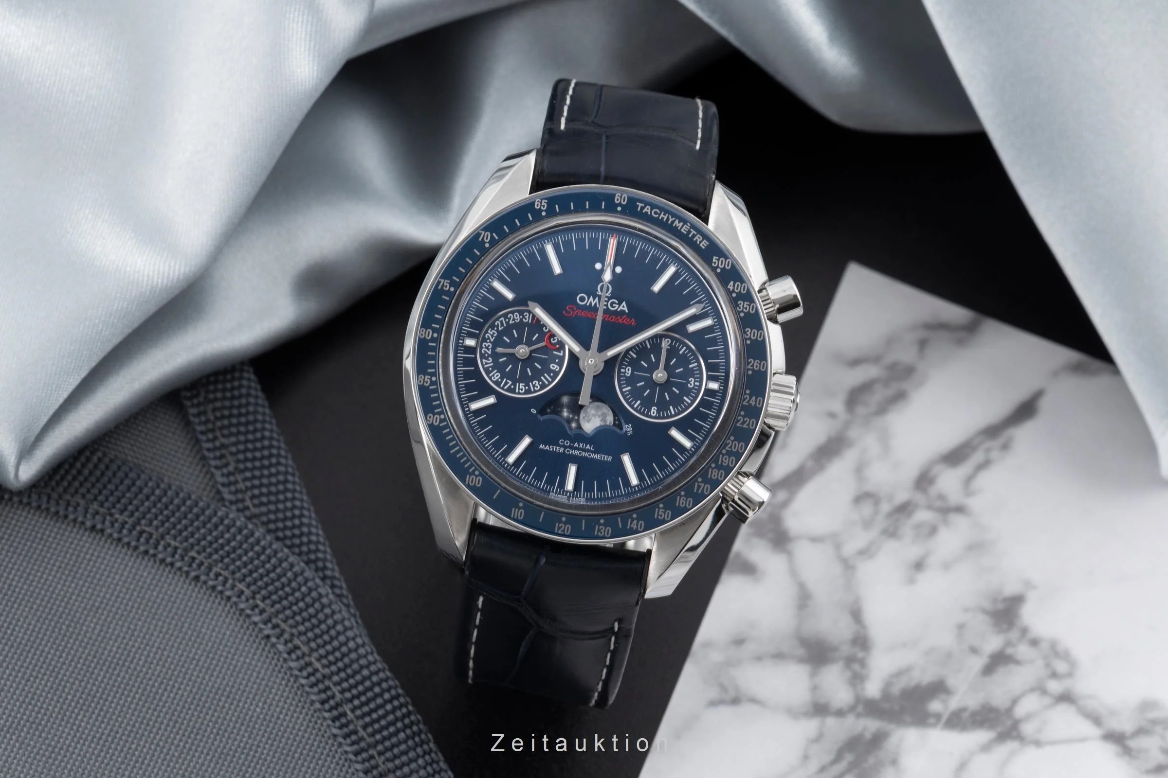Omega Speedmaster chronograph steel automatic men's watch 304.33.44.52.03.001 LP: 12000EUR  [2504675] - Image 4