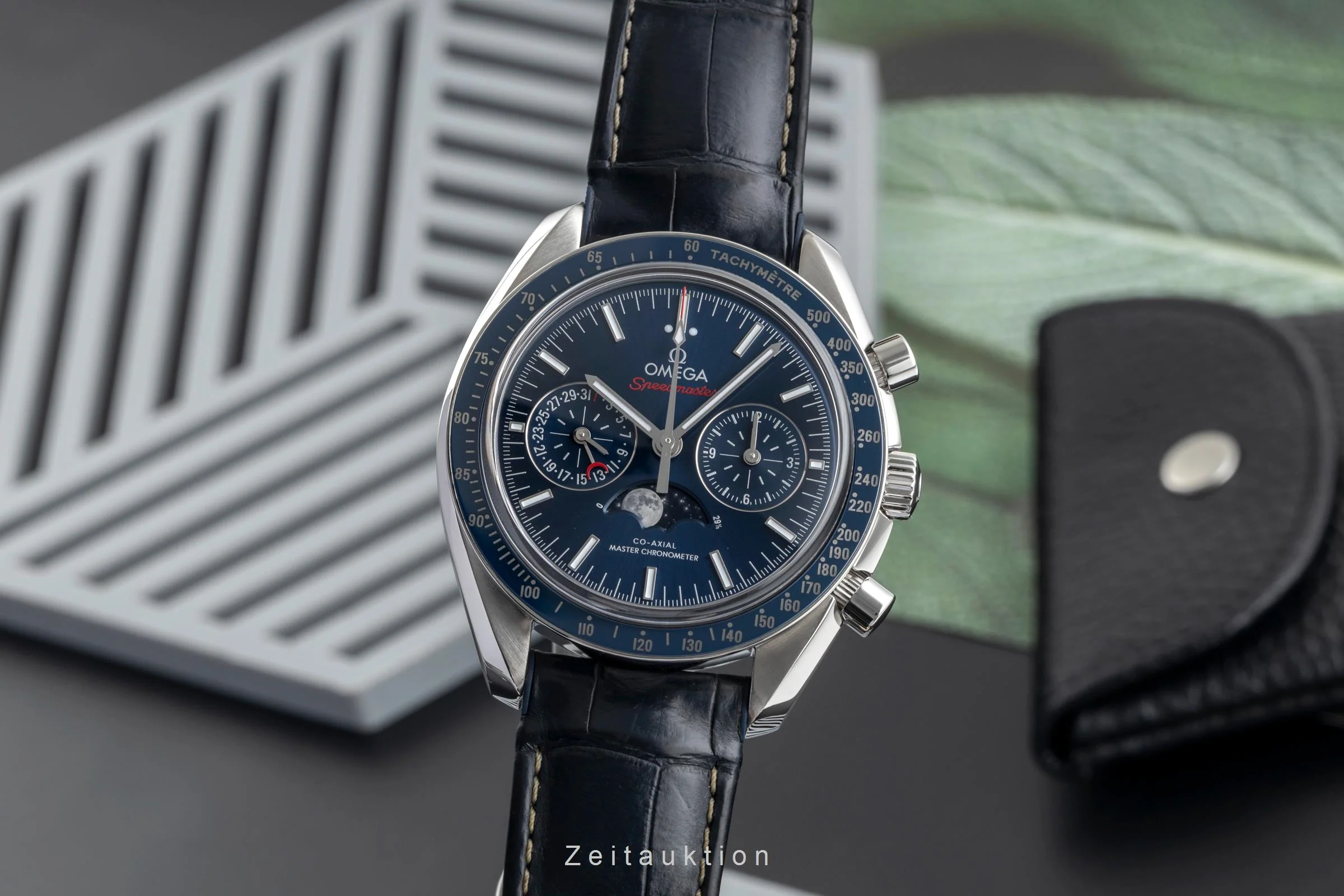 Omega Speedmaster chronograph steel automatic men's watch 304.33.44.52.03.001 LP: 12200EUR  [2504721] - Image 2