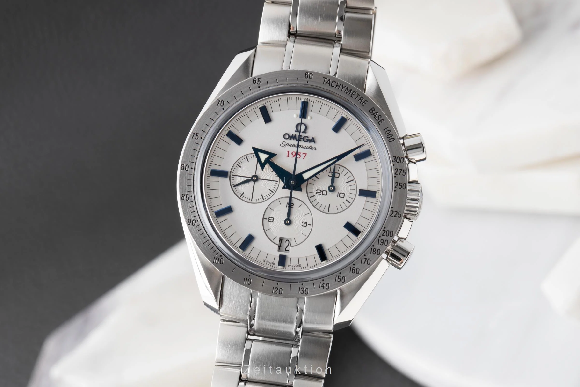 Omega Speedmaster chronograph steel automatic men's watch 321.10.42.50.02.001  [2503162] - Image 2