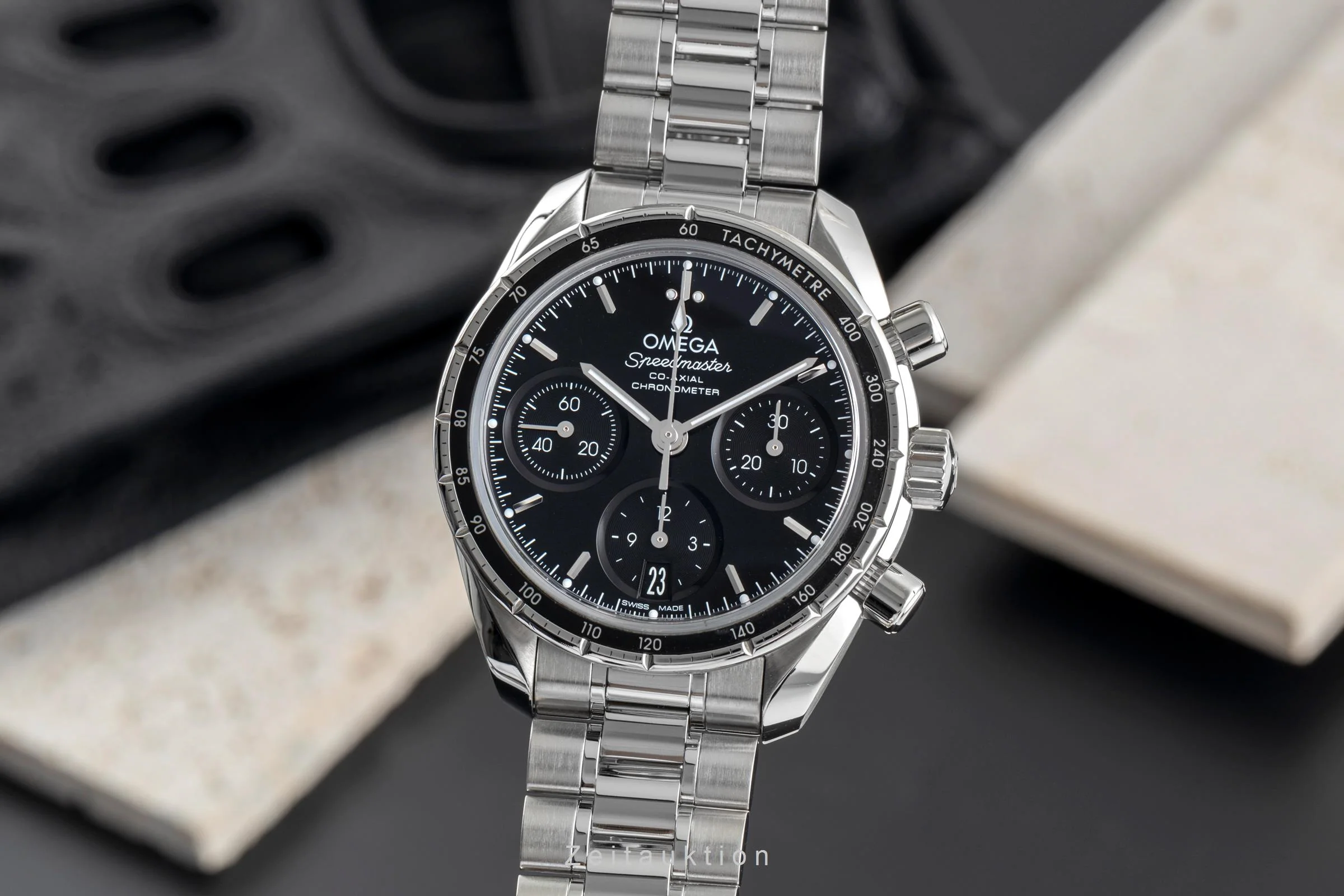 Omega Speedmaster chronograph steel automatic men's watch 324.30.38.50.01.001  [2502604] - Image 2