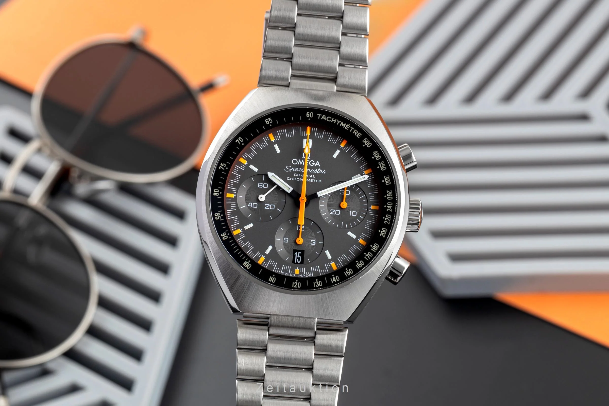 Omega Speedmaster chronograph steel automatic men's watch 327.10.43.50.06.001  [2502882] - Image 2