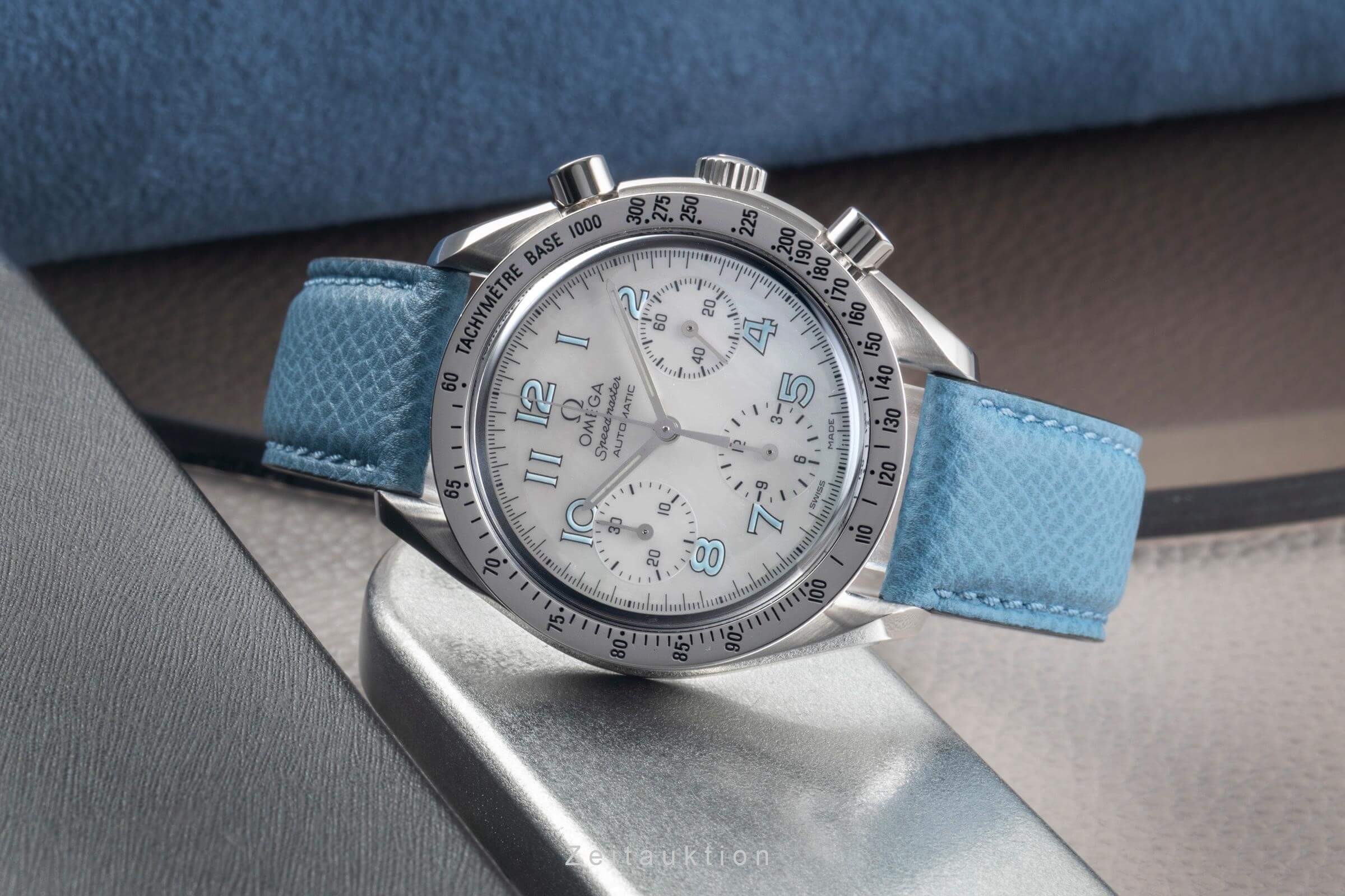 Omega Speedmaster chronograph steel automatic men's watch 3802.71.53  [2501036] - Image 3
