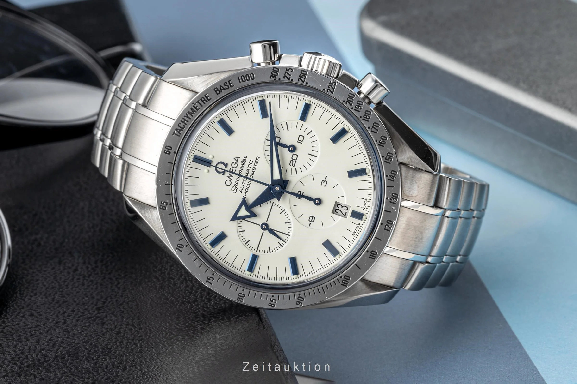 Omega Speedmaster chronograph steel automatic men's watch 3851.20.00  [2301792] - Image 2