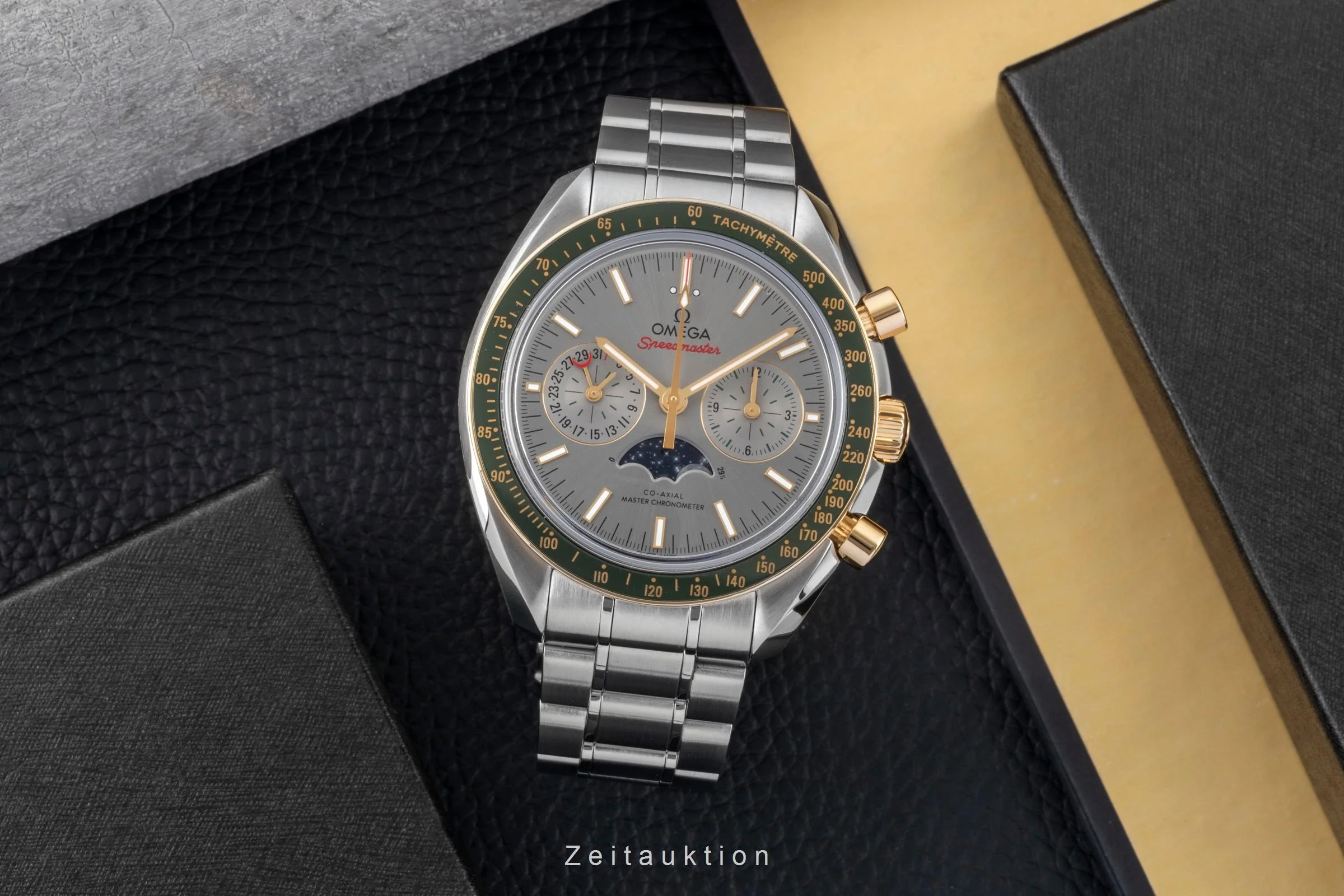 Omega Speedmaster chronograph steel / gold automatic men's watch 304.23.44.52.06.001 LP: 17000EUR  [2506728] - Image 4