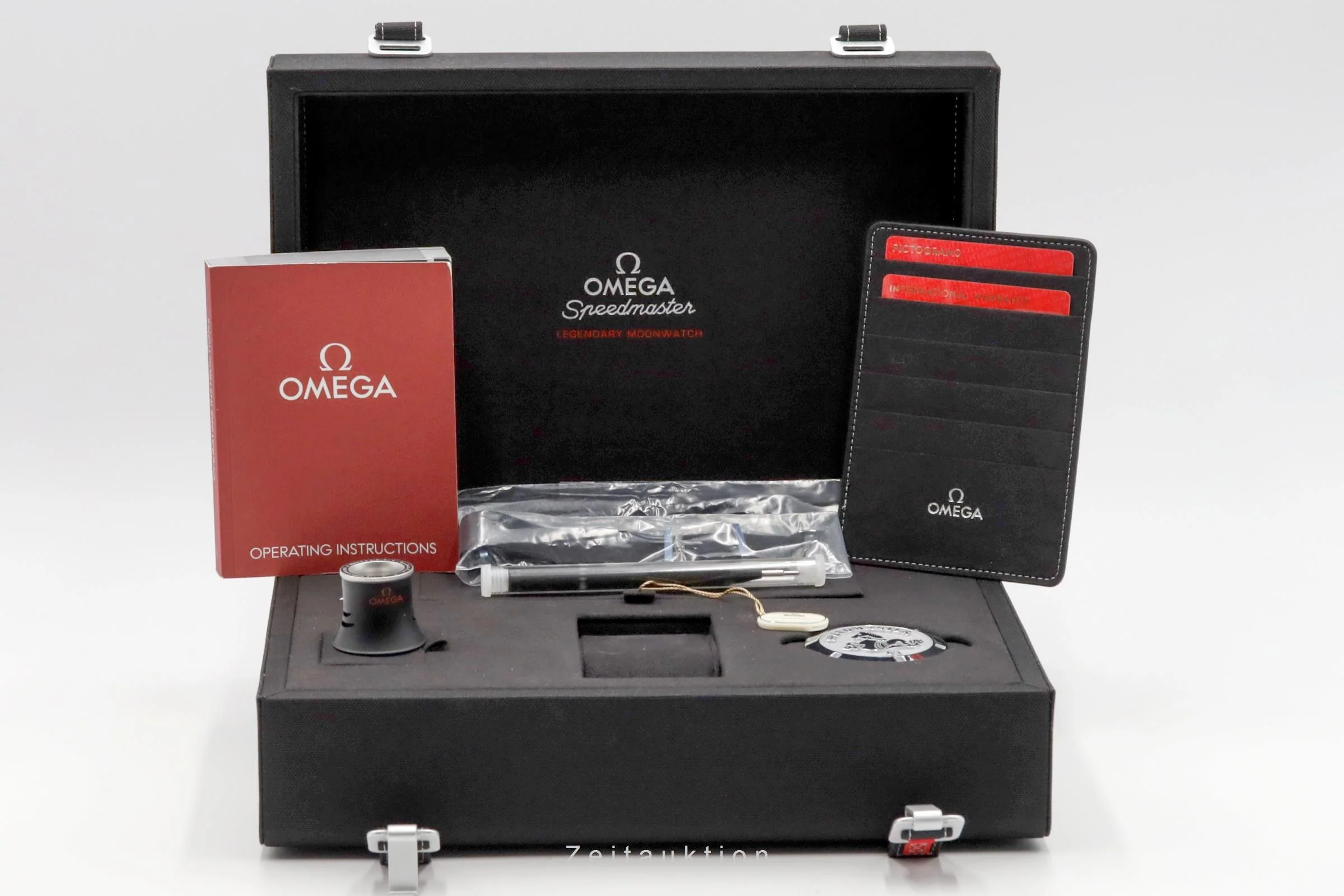 Omega Speedmaster chronograph steel manual winding men's watch 311.30.40.30.01.001  [2301729] - Image 8