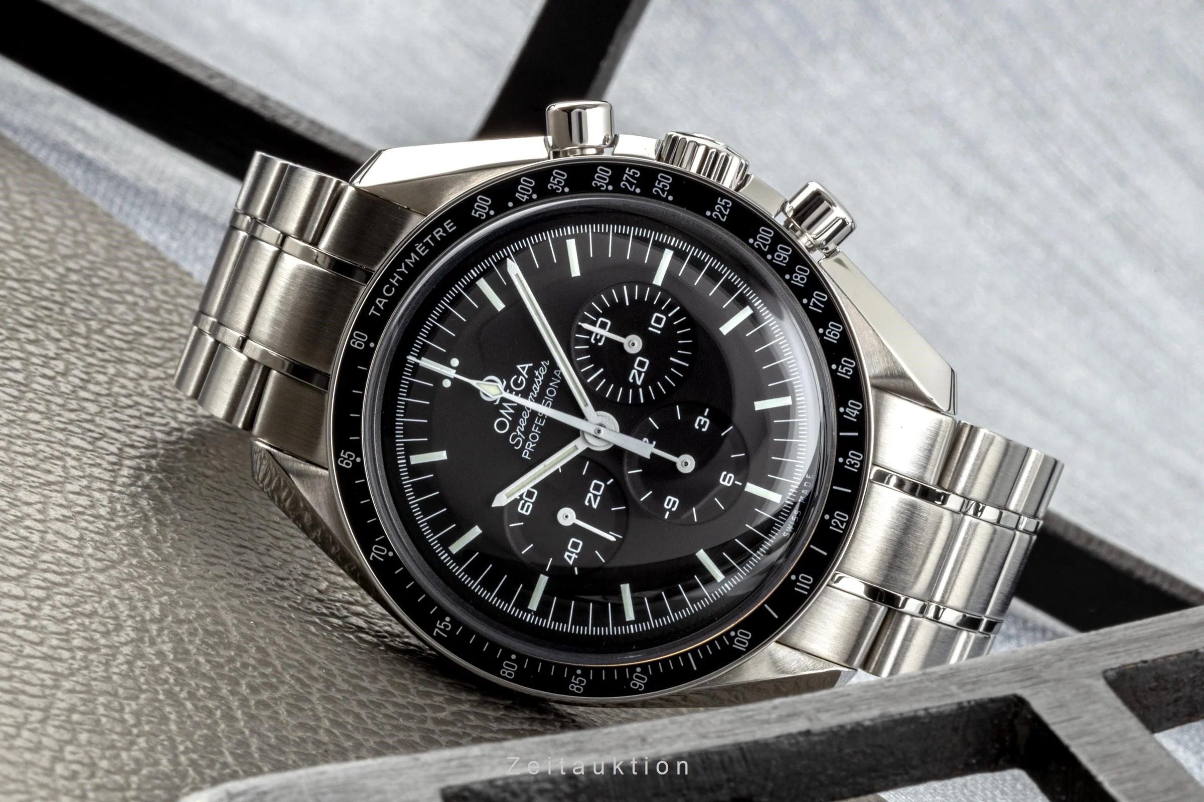 Omega Speedmaster chronograph steel manual winding men's watch 311.30.42.30.01.005 LP: 7400EUR  [2301278] - Image 2