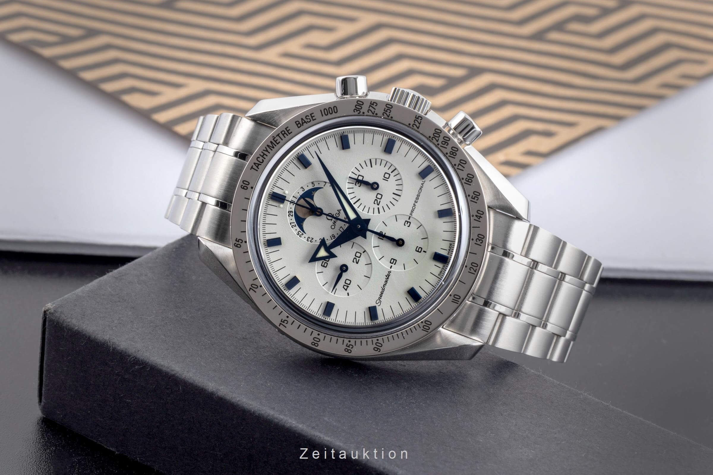 Omega Speedmaster chronograph steel manual winding men's watch 3575.20.00  [2502185] - Image 3