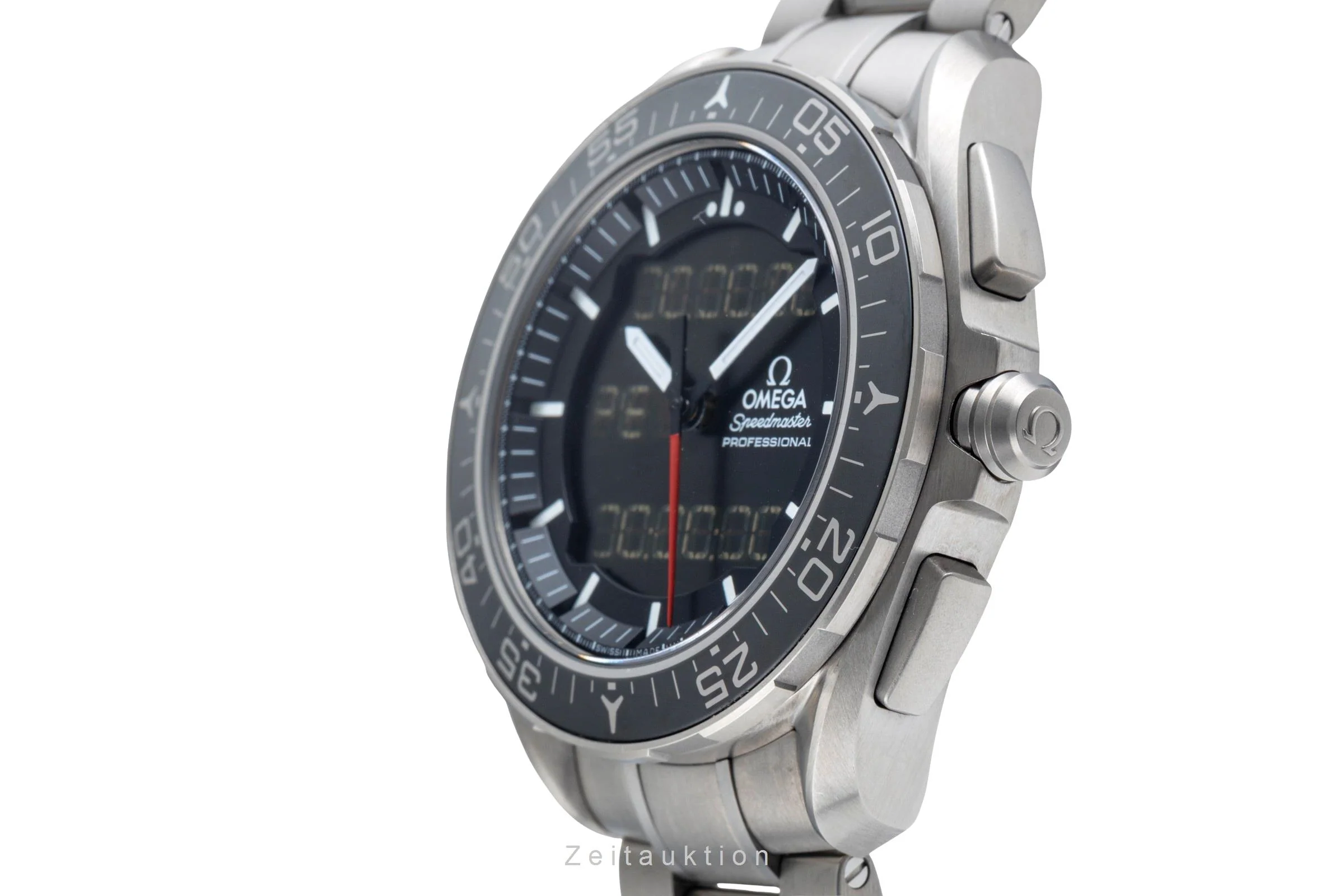 Omega Speedmaster chronograph titanium quartz men's watch 318.90.45.79.01.001  [2505301] - Image 7