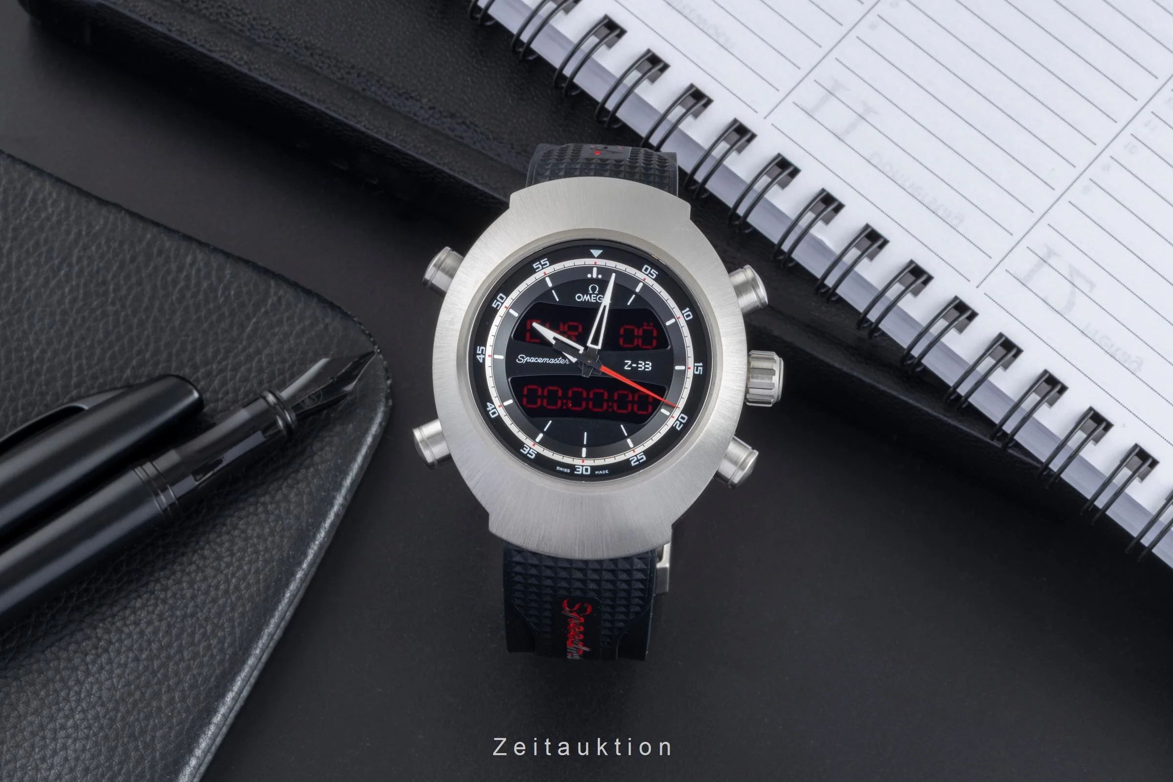 Omega Speedmaster chronograph titanium quartz men's watch 325.92.43.79.01.001  [2506178] - Image 4