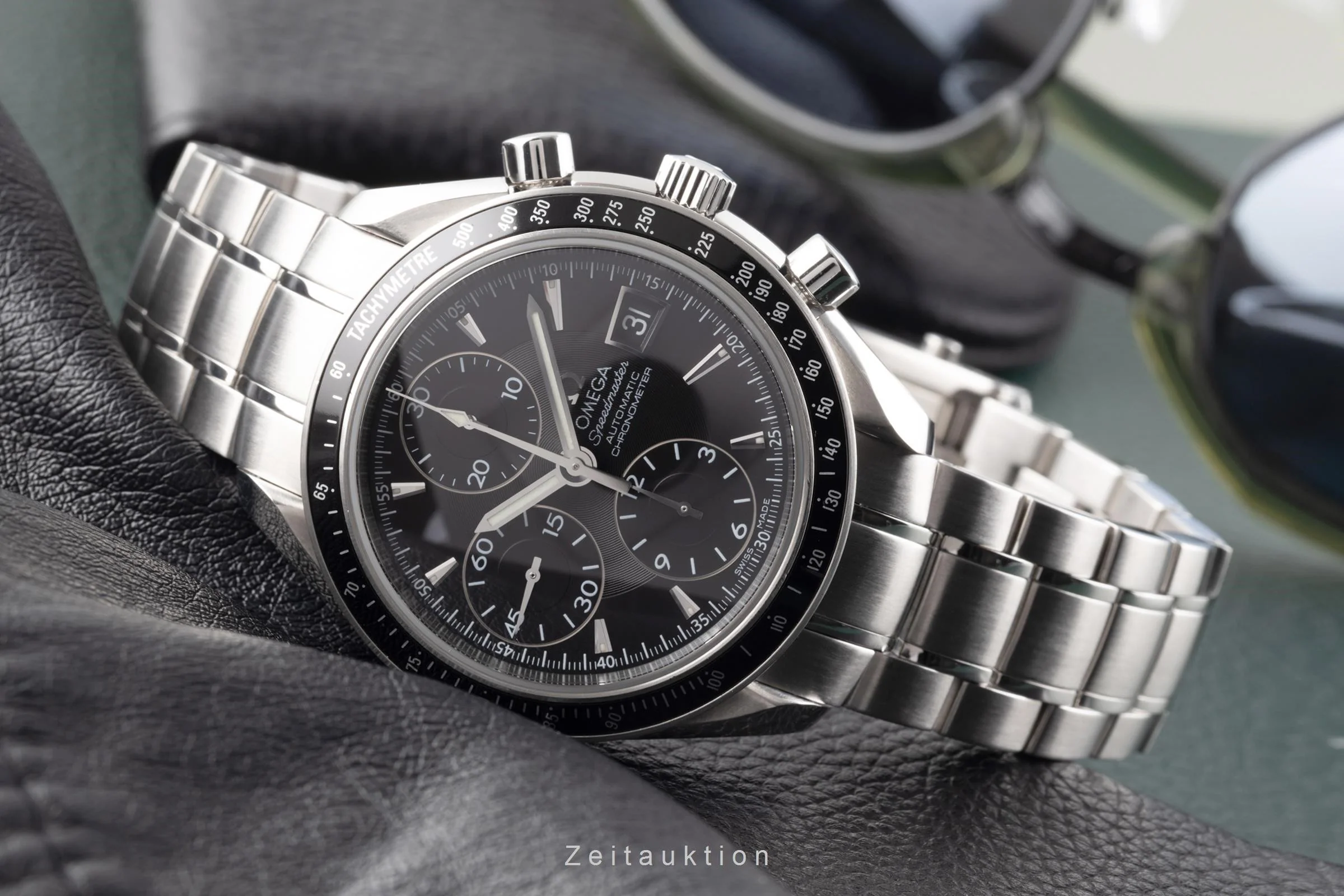 Omega Speedmaster Date chronograph steel automatic men's watch 3210.50.00  [2204139] - Image 2