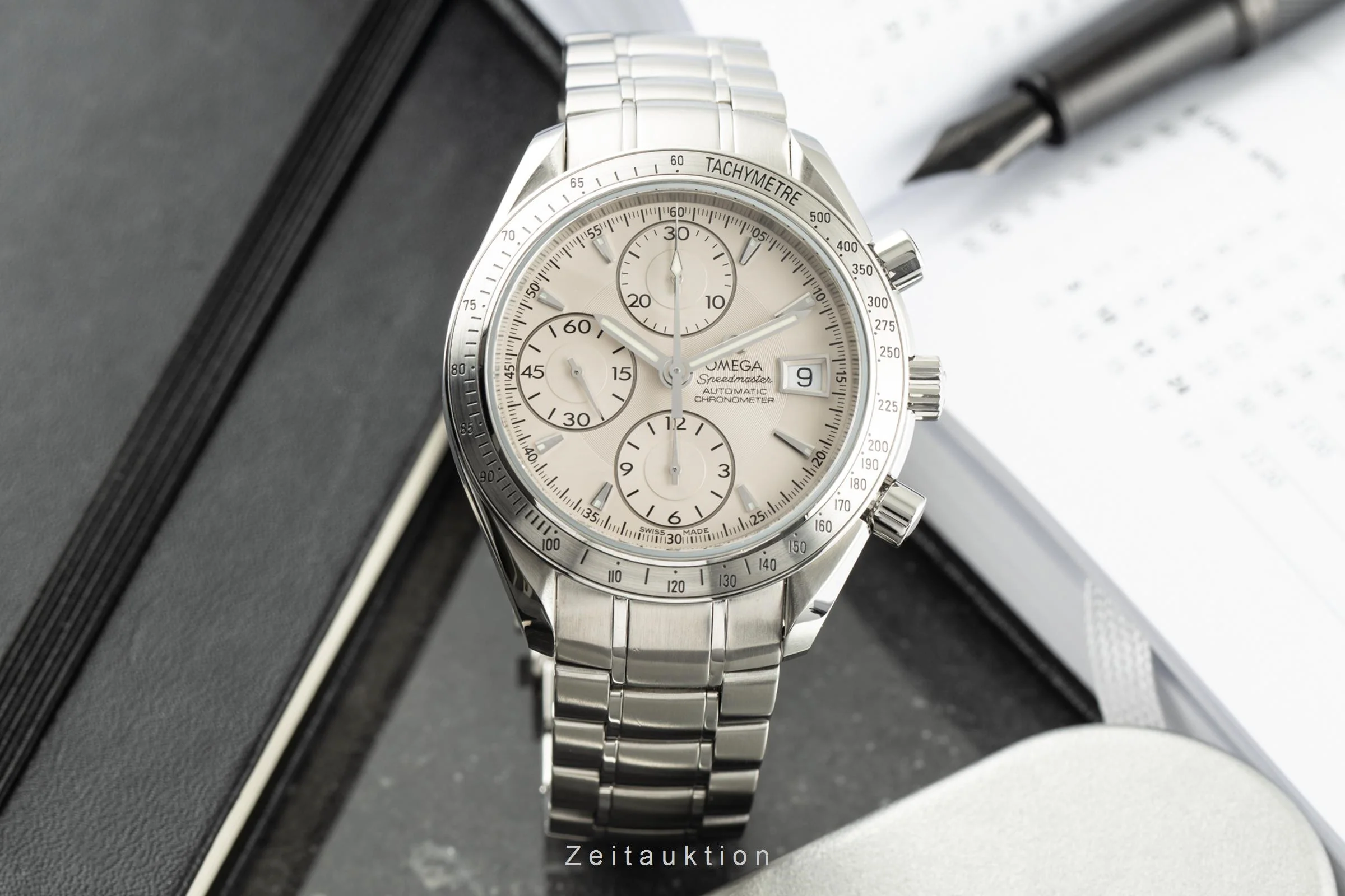 Omega Speedmaster Date chronograph steel automatic men's watch 3211.30.00  [2202063] - Image 2