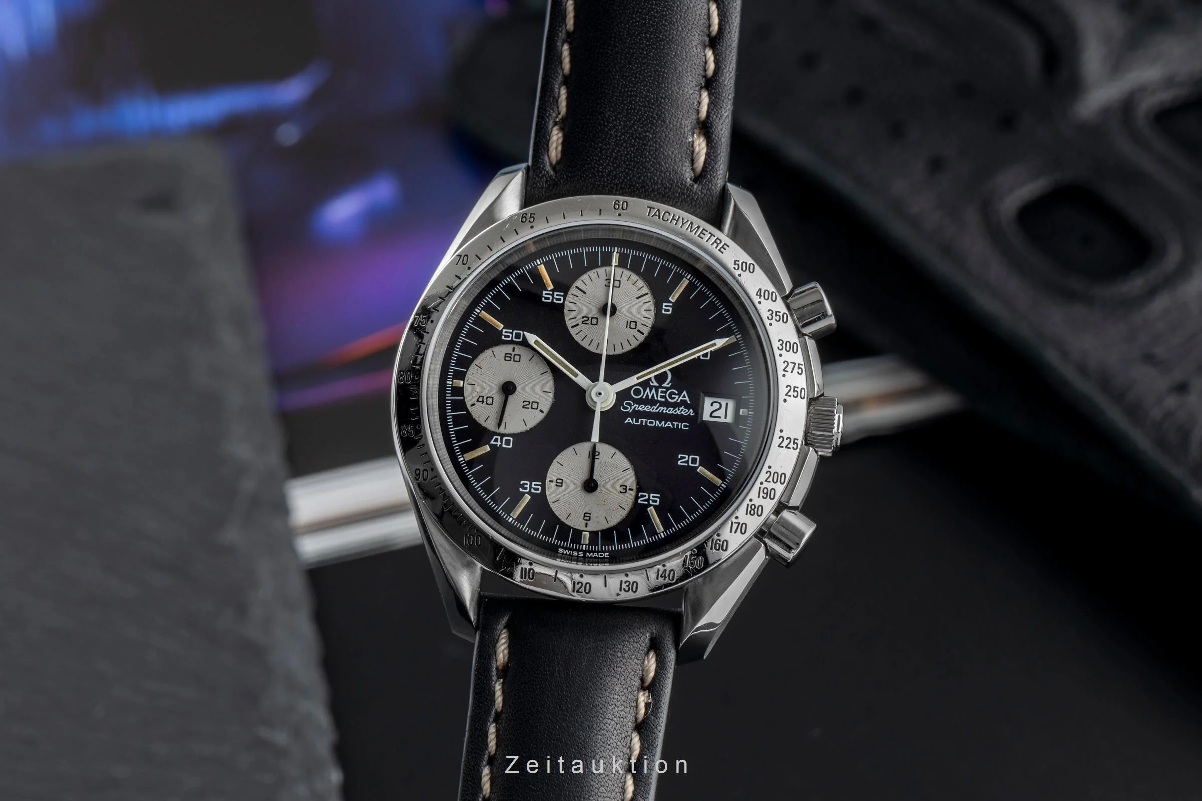 Omega Speedmaster Date chronograph steel automatic men's watch 3511.50.00 LP: 5700EUR  [2503410] - Image 2