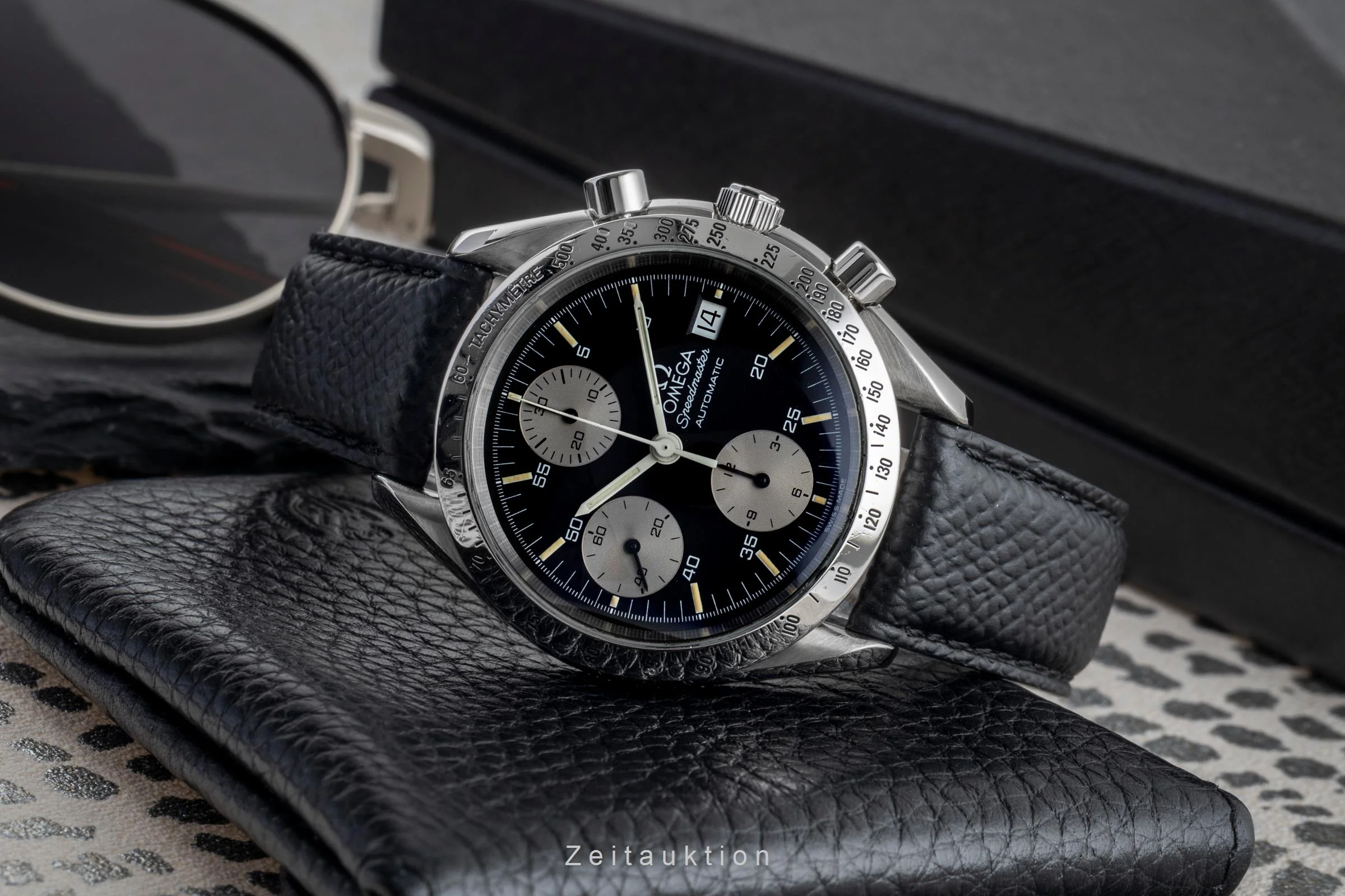 Omega Speedmaster Date chronograph steel automatic men's watch 3511.50 LP: 5700EUR  [2502655] - Image 3