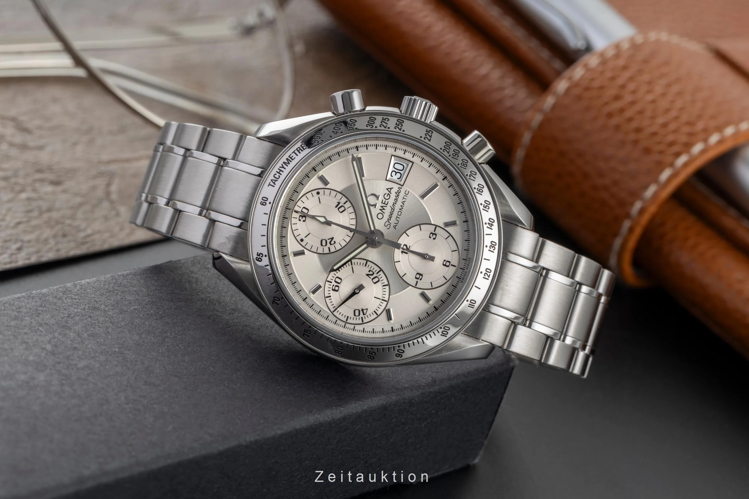Omega Speedmaster Date chronograph steel automatic men's watch 3513.30.00 LP: 6100EUR  [2503006] - Image 3