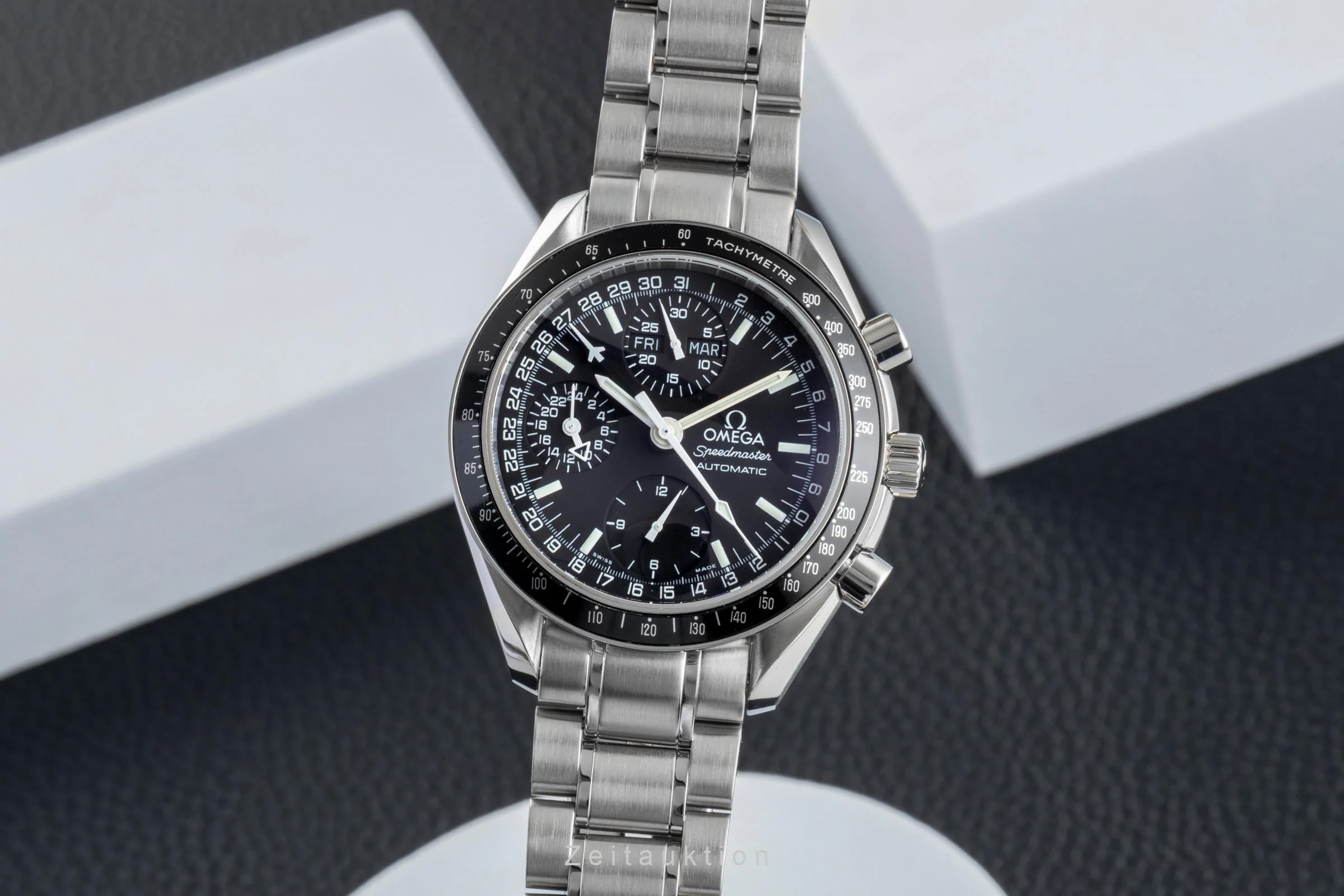 Omega Speedmaster Date chronograph steel automatic men's watch 3520.50.00  [2506492] - Image 2