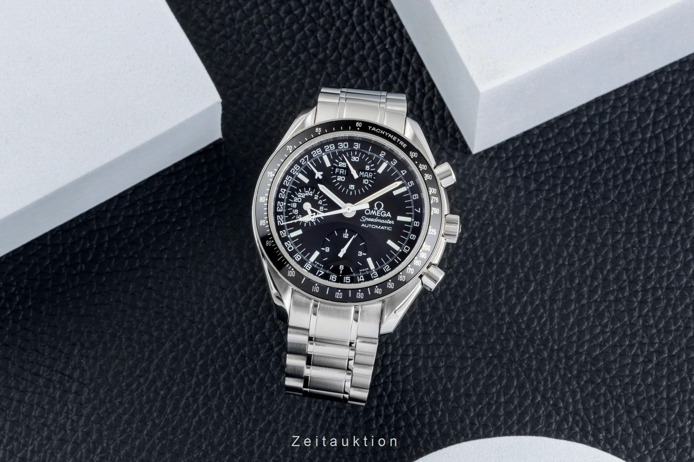 Omega Speedmaster Date chronograph steel automatic men's watch 3520.50.00  [2506492] - Image 4