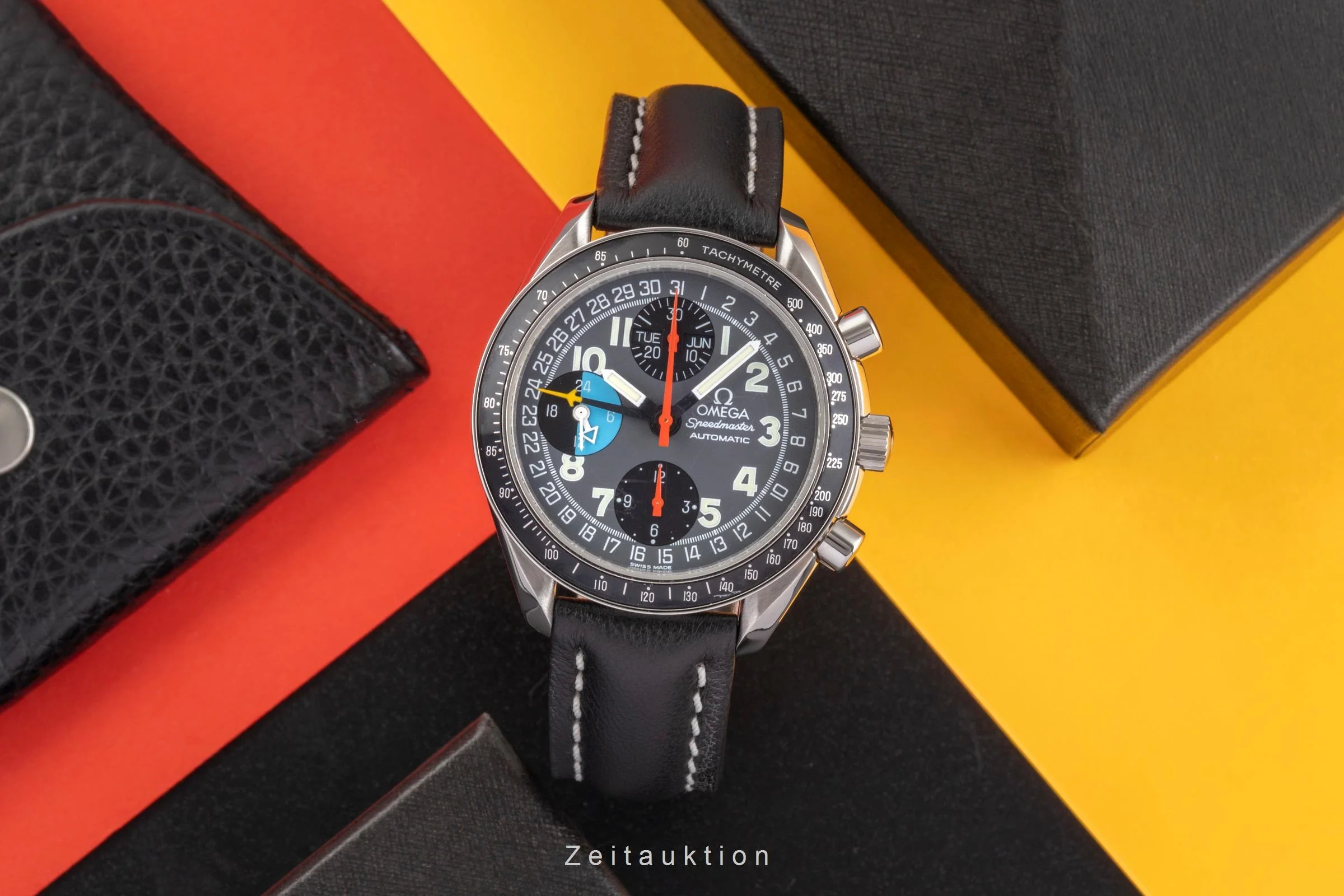 Omega Speedmaster Date chronograph steel automatic men's watch 3520.53.00  [2503023] - Image 4