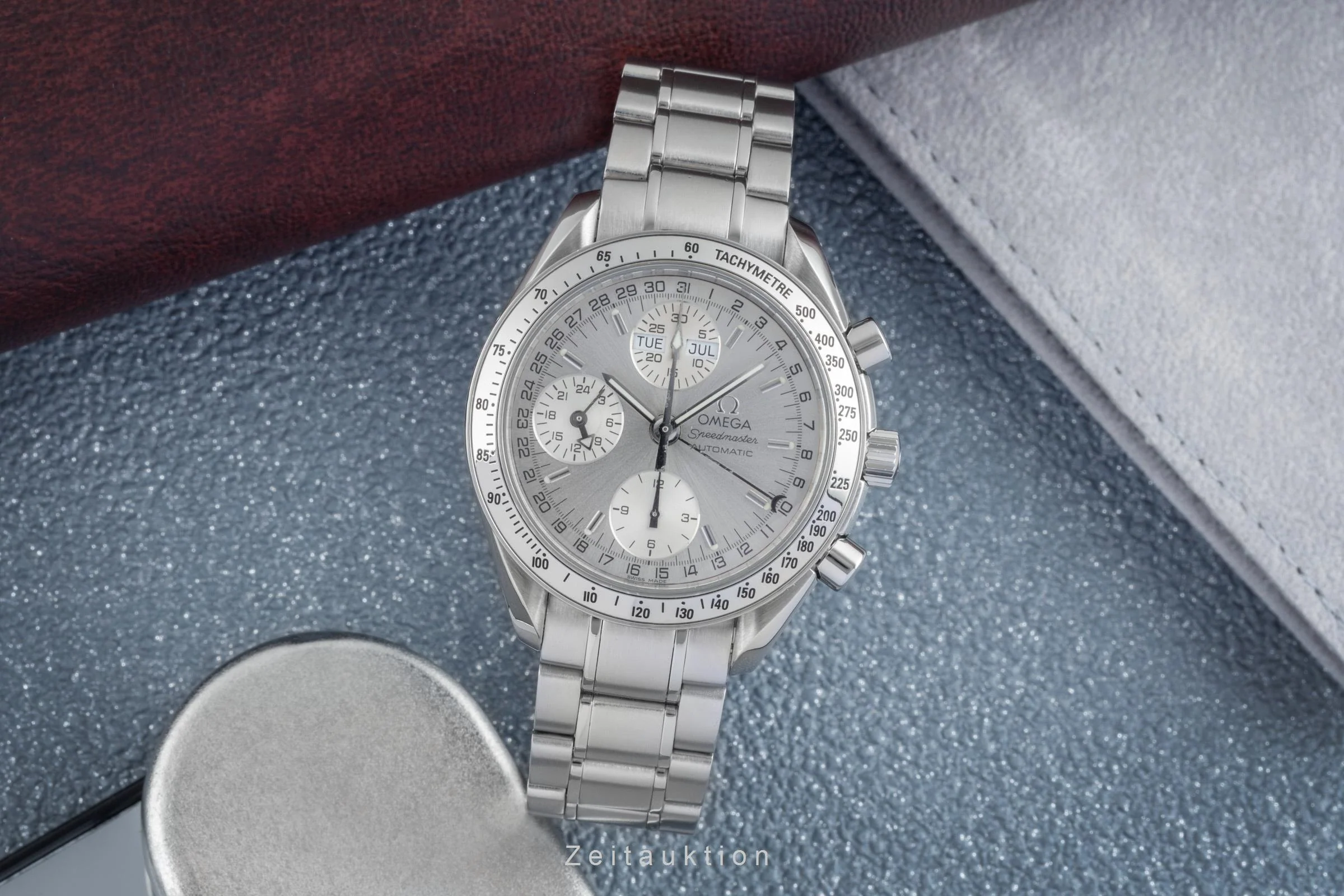 Omega Speedmaster Date chronograph steel automatic men's watch 3523.30.00  [2504905] - Image 4