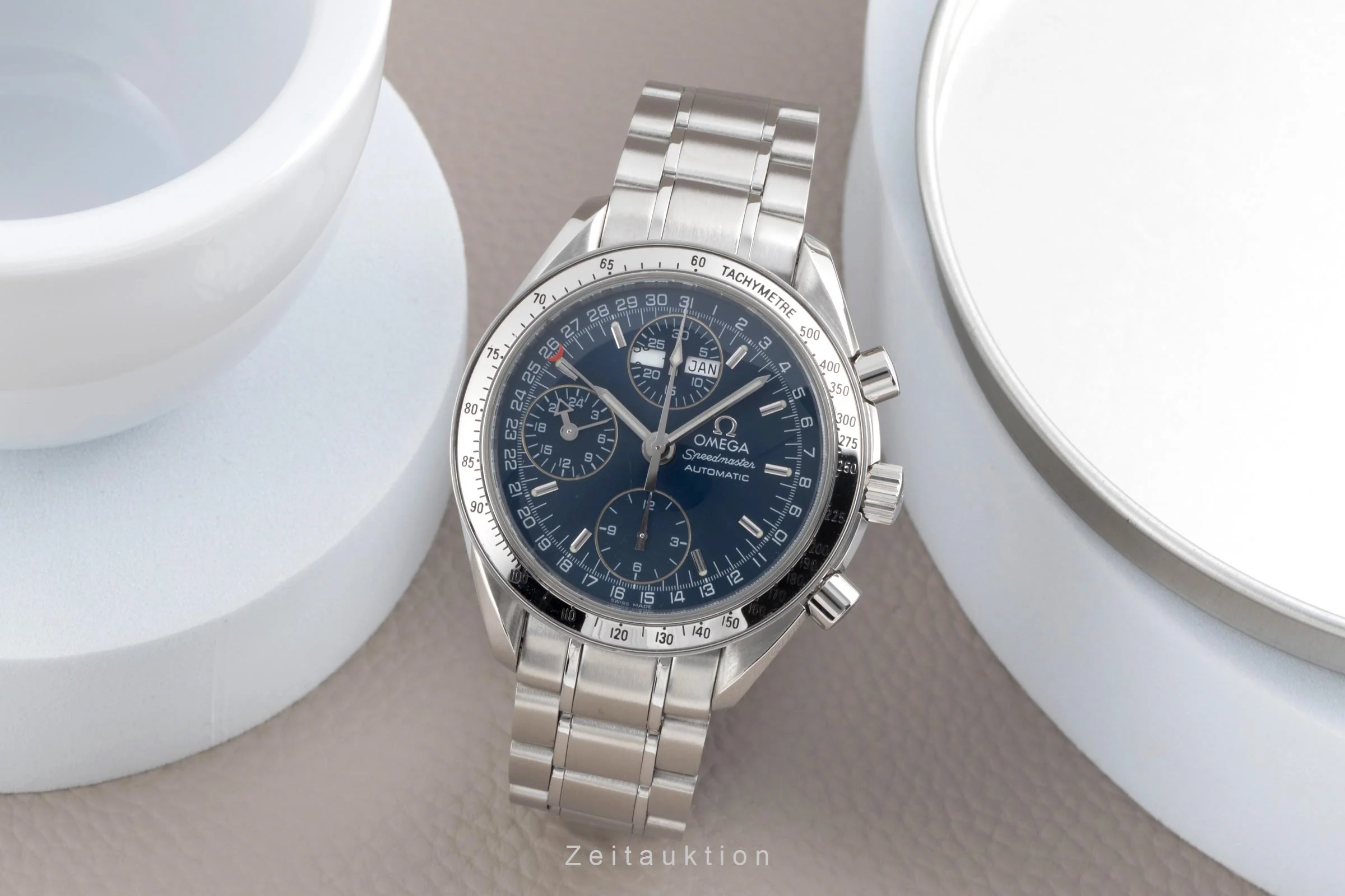 Omega Speedmaster Date chronograph steel automatic men's watch 3523.80.00  [2502970] - Image 4