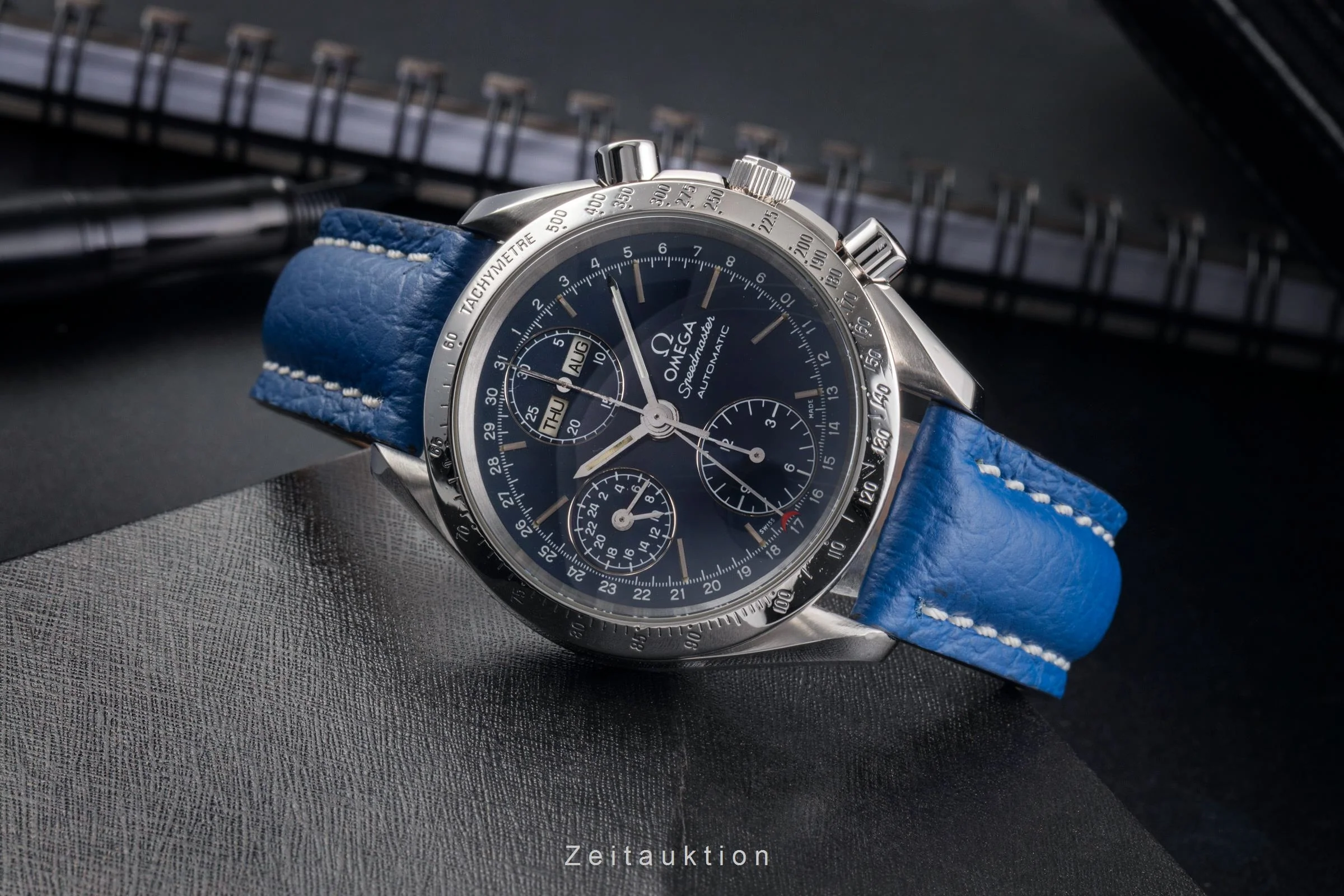 Omega Speedmaster Date chronograph steel automatic men's watch 3523.80.00  [2503049] - Image 3