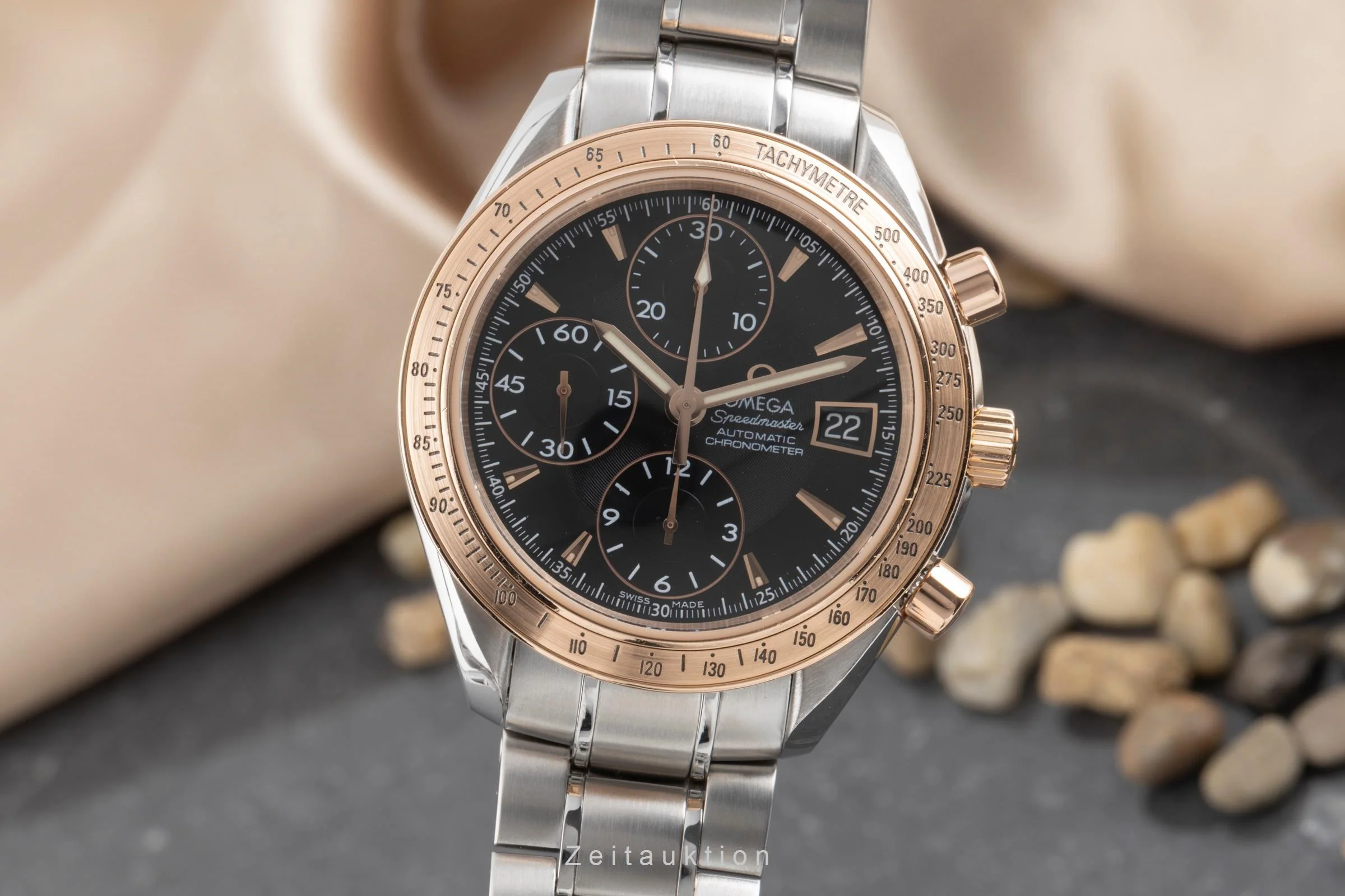 Omega Speedmaster Date chronograph steel / gold automatic men's watch 323.21.40.40.01.001  [2503153] - Image 2