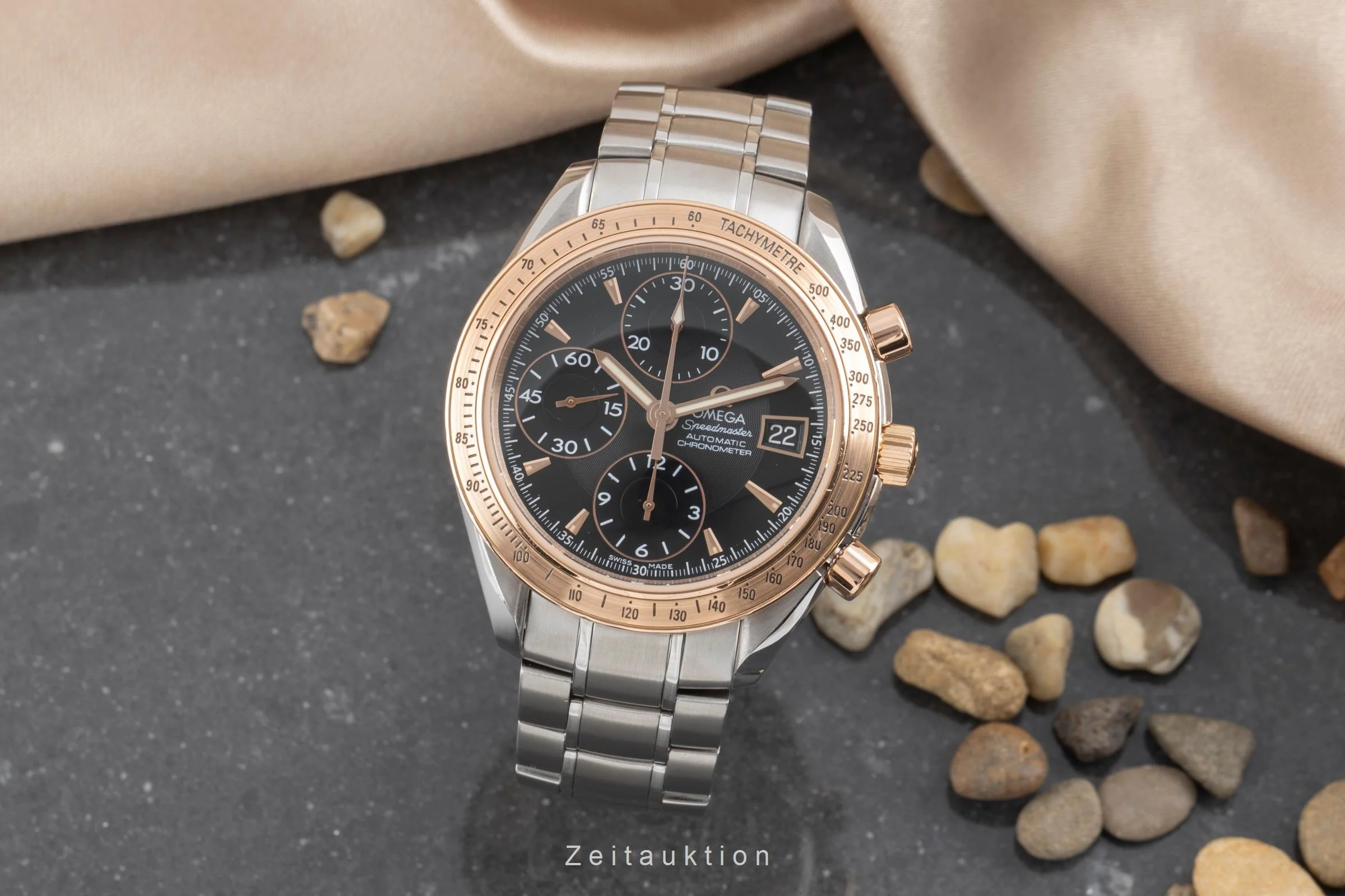 Omega Speedmaster Date chronograph steel / gold automatic men's watch 323.21.40.40.01.001  [2503153] - Image 4