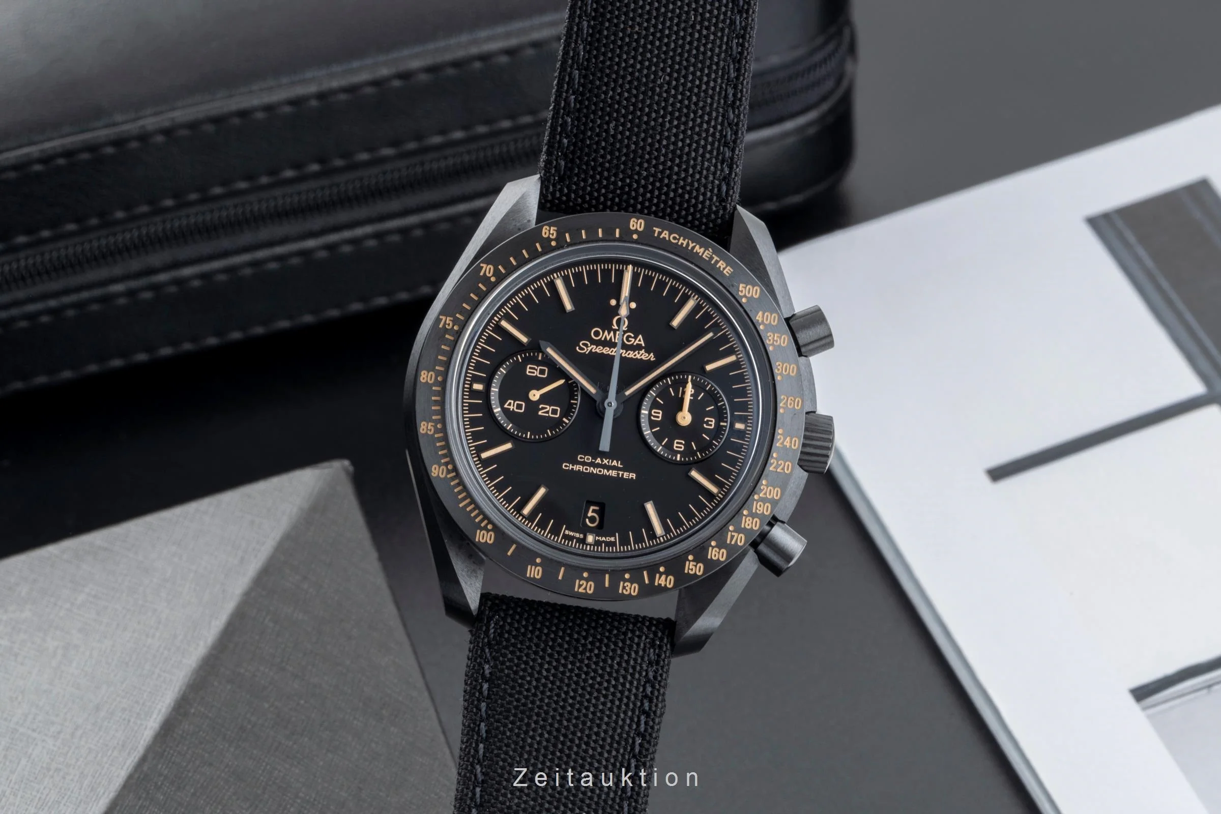 Omega Speedmaster Moonwatch chronograph ceramic automatic men's watch 311.92.44.51.01.006 LP: 13900EUR  [2506388] - Image 2