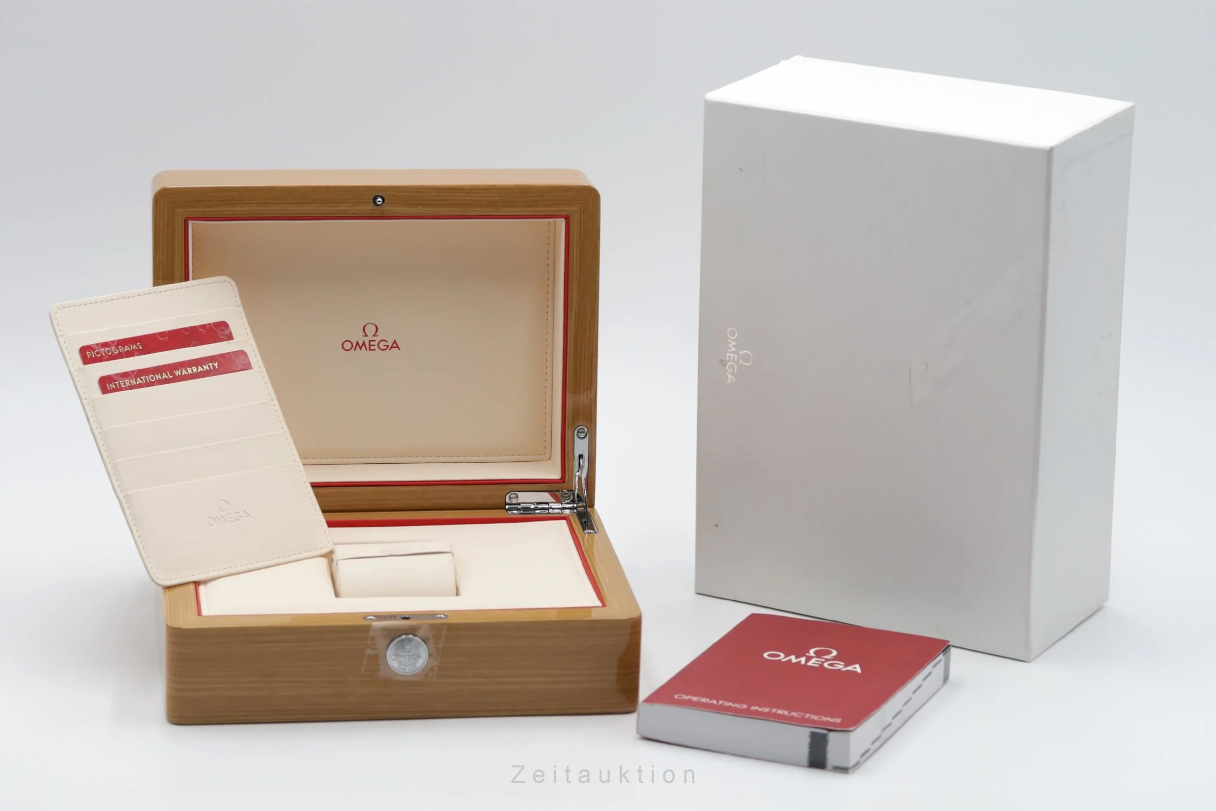 Omega Speedmaster Moonwatch chronograph ceramic automatic men's watch 311.92.44.51.01.007 LP: 13900EUR  [2503506] - Image 9