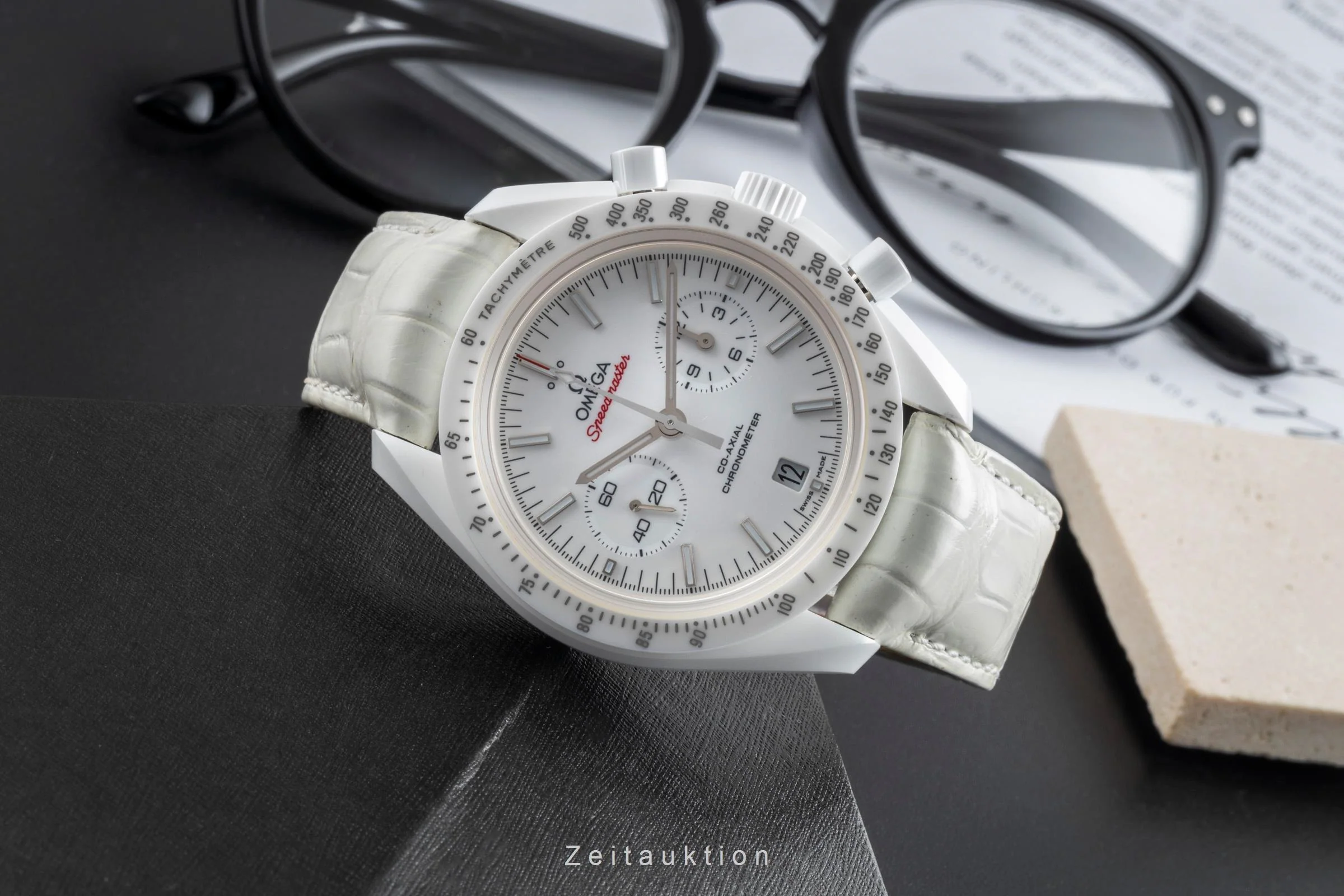 Omega Speedmaster Moonwatch chronograph ceramic automatic men's watch 311.93.44.51.04.002  [2507130] - Image 3