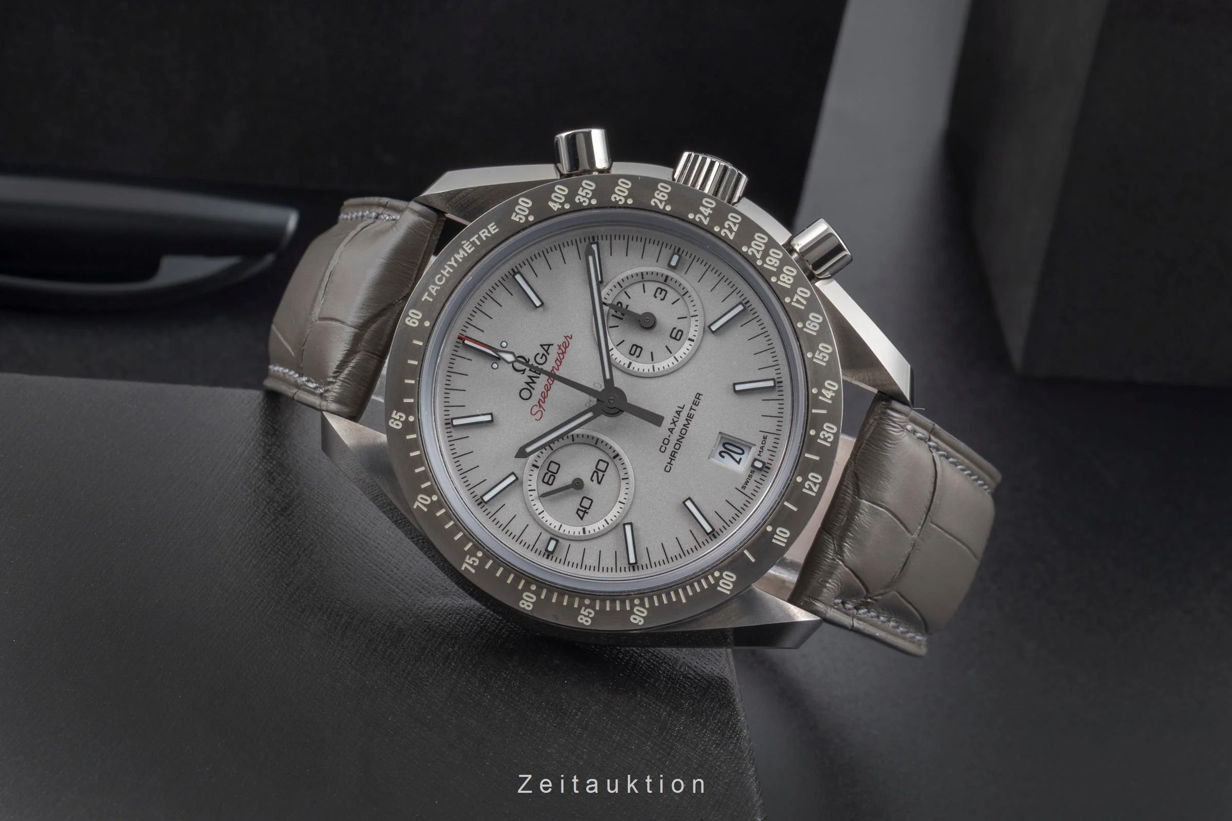 Omega Speedmaster Moonwatch chronograph ceramic automatic men's watch 311.93.44.51.99.001  [2506097] - Image 3