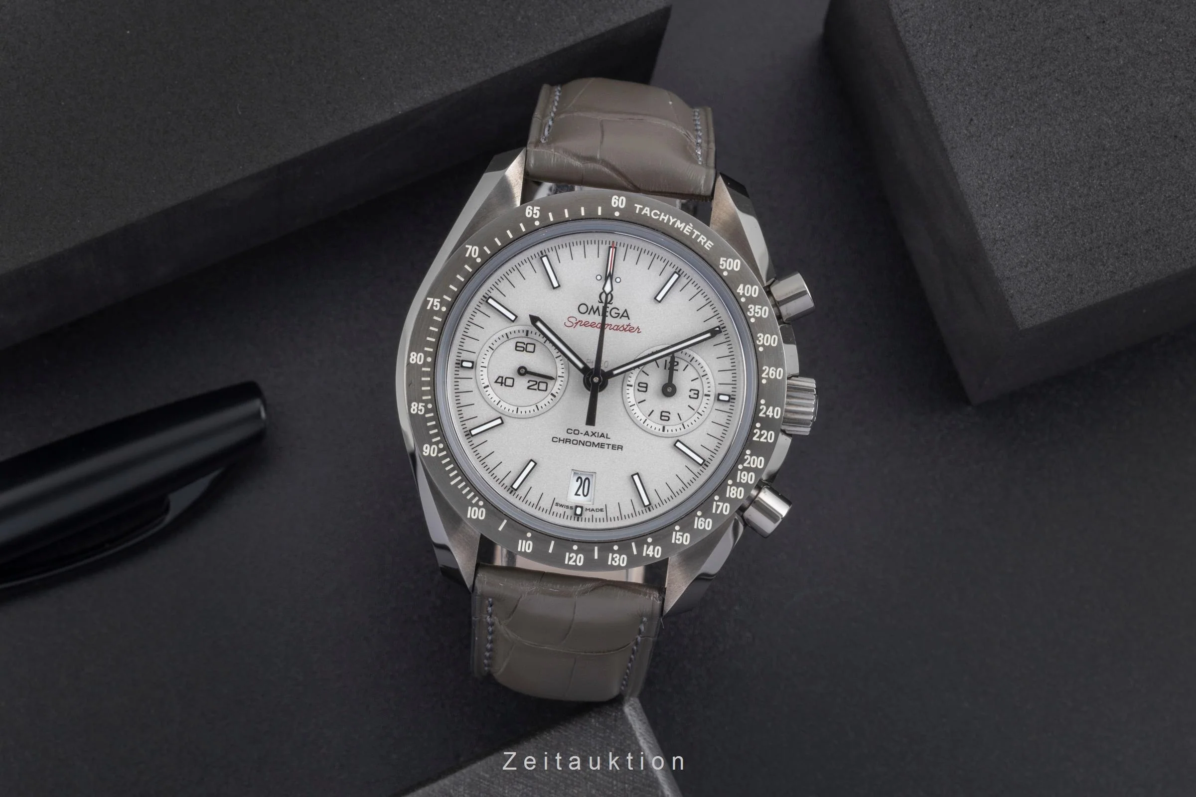 Omega Speedmaster Moonwatch chronograph ceramic automatic men's watch 311.93.44.51.99.001  [2506097] - Image 4