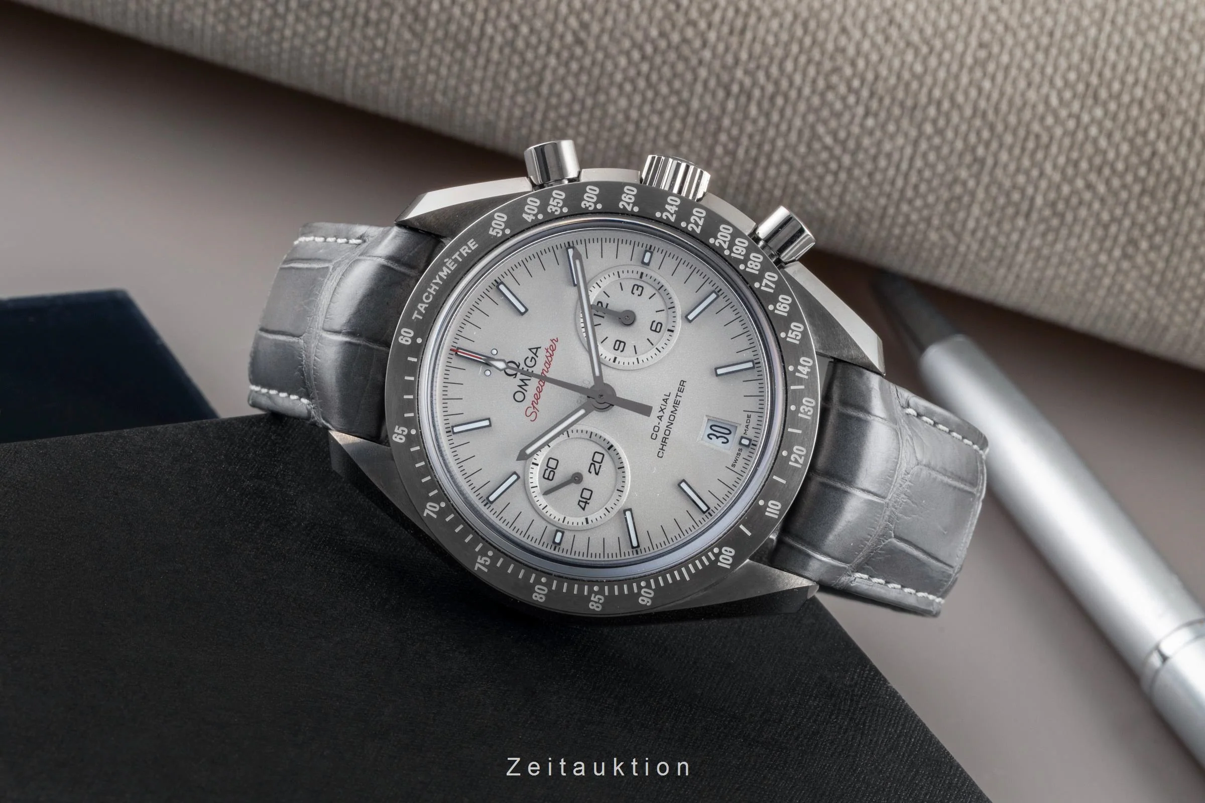 Omega Speedmaster Moonwatch chronograph ceramic automatic men's watch 311.93.44.51.99.001  [2600428] - Image 3
