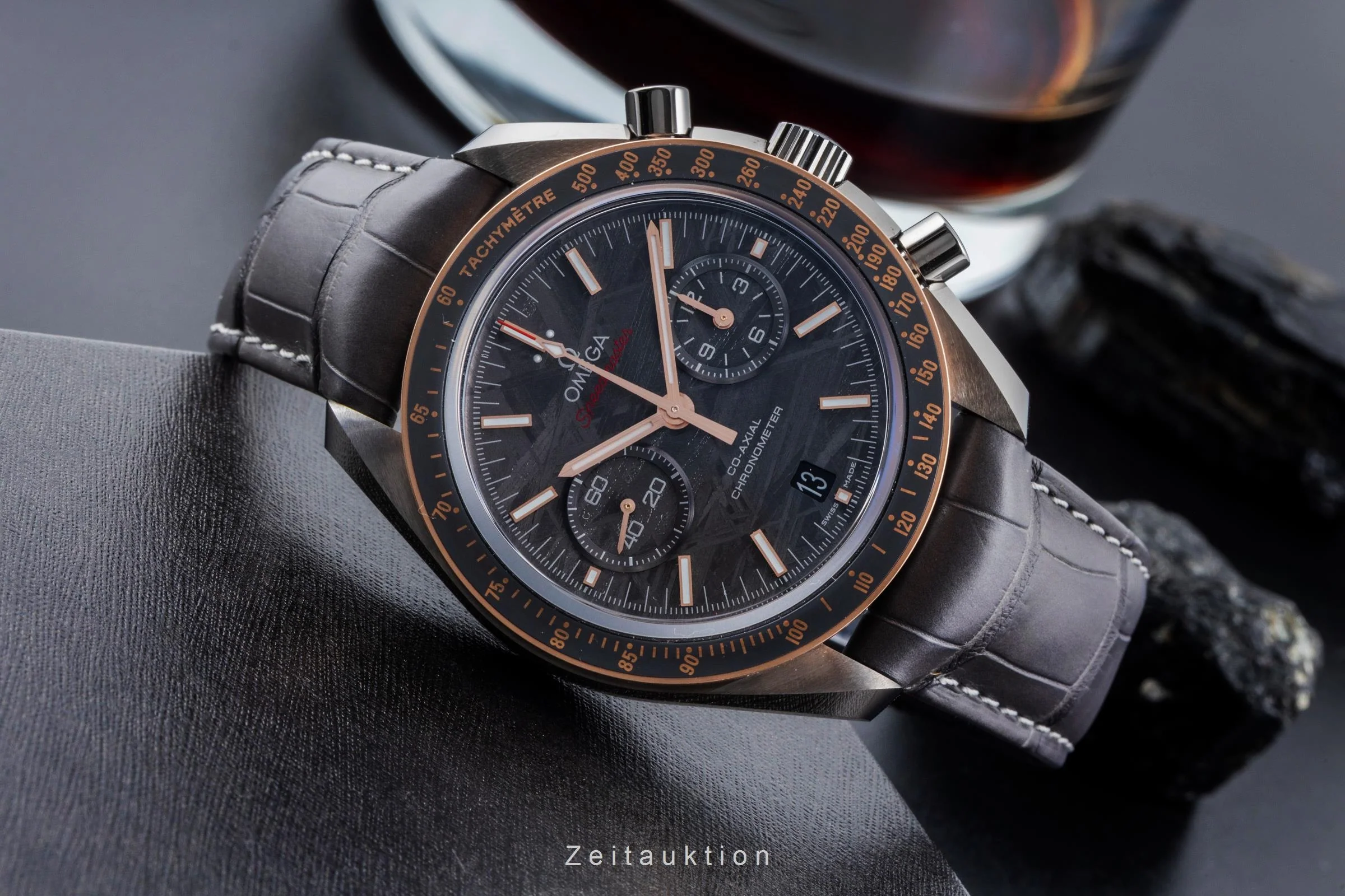 Omega Speedmaster Moonwatch chronograph ceramic / gold automatic men's watch 311.63.44.51.99.001 LP: 15900EUR  [2506570] - Image 3