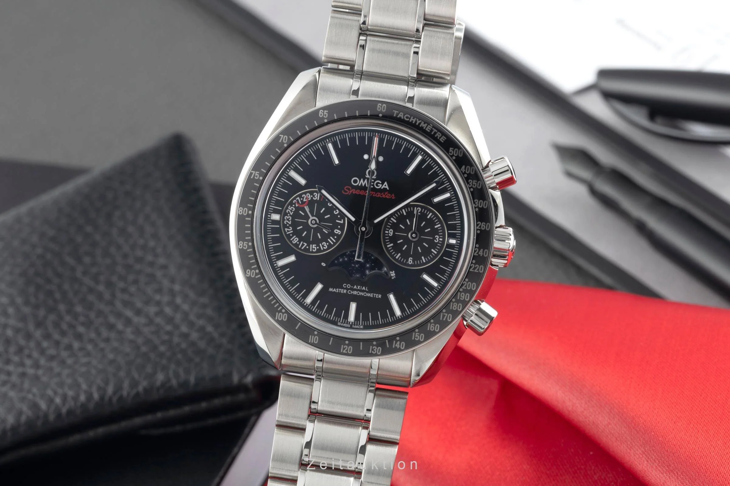 Omega Speedmaster Moonwatch chronograph steel automatic men's watch 304.30.44.52.01.001 LP: 12600EUR  [2500745] - Image 2