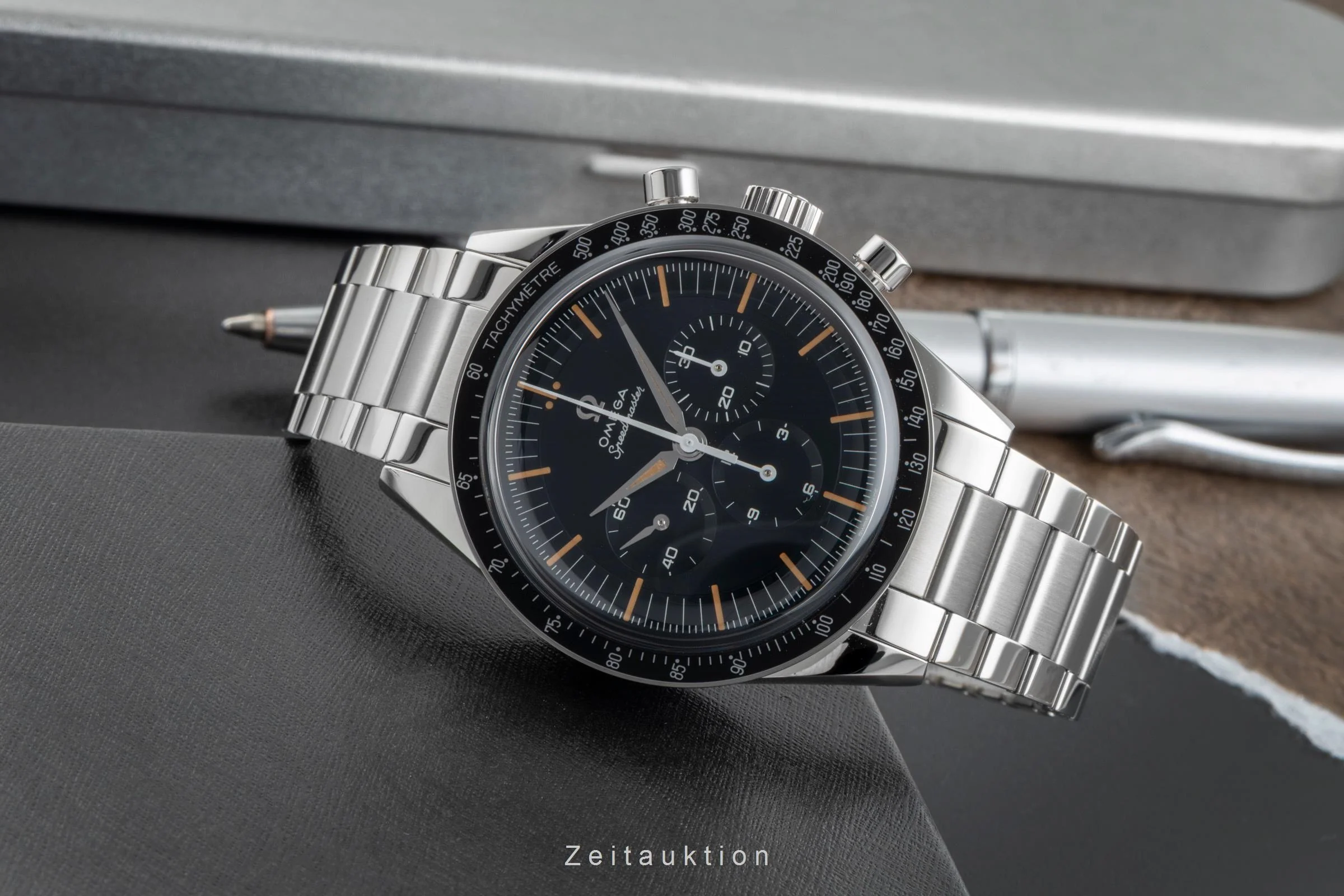 Omega Speedmaster Moonwatch chronograph steel manual winding men's watch 310.30.40.50.06.001 LP: 8600EUR  [2507165] - Image 3